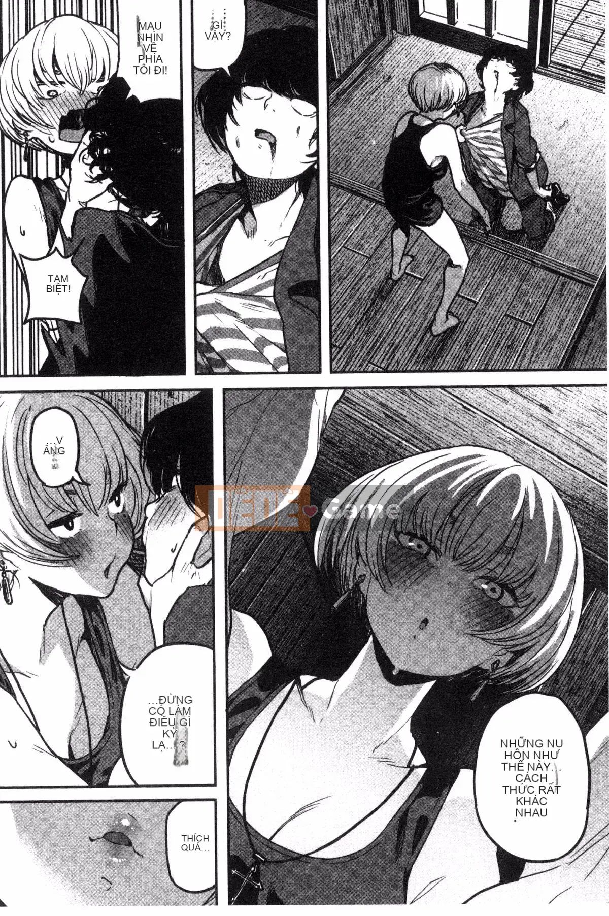 [Katsuya Takayanagi] Đó là một cuốn sách khiêu dâm.