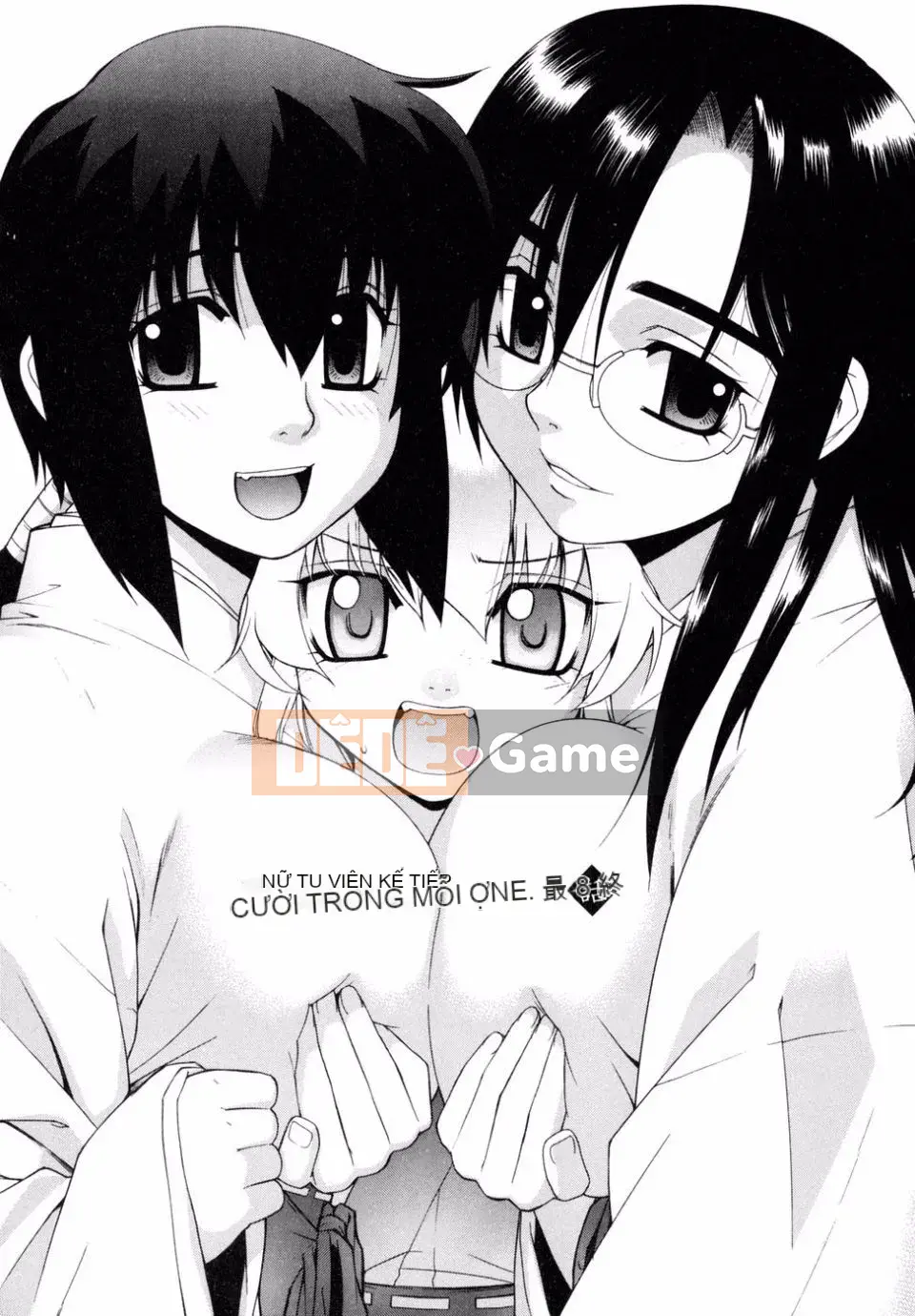 [Rin Hinata] Tất cả các vu nữ bên cạnh đang cười