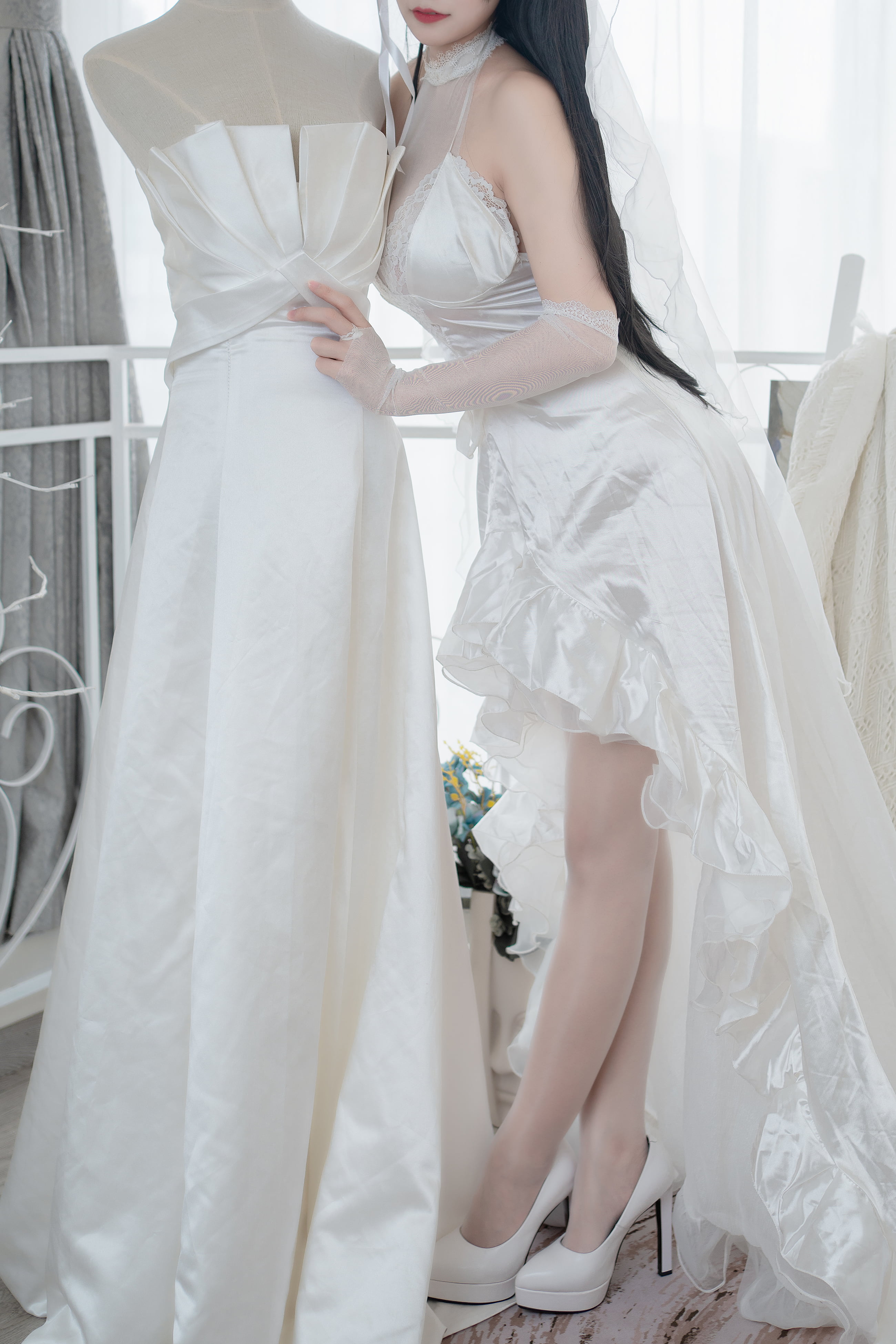 Chiyo W Okura - Váy cưới Atago