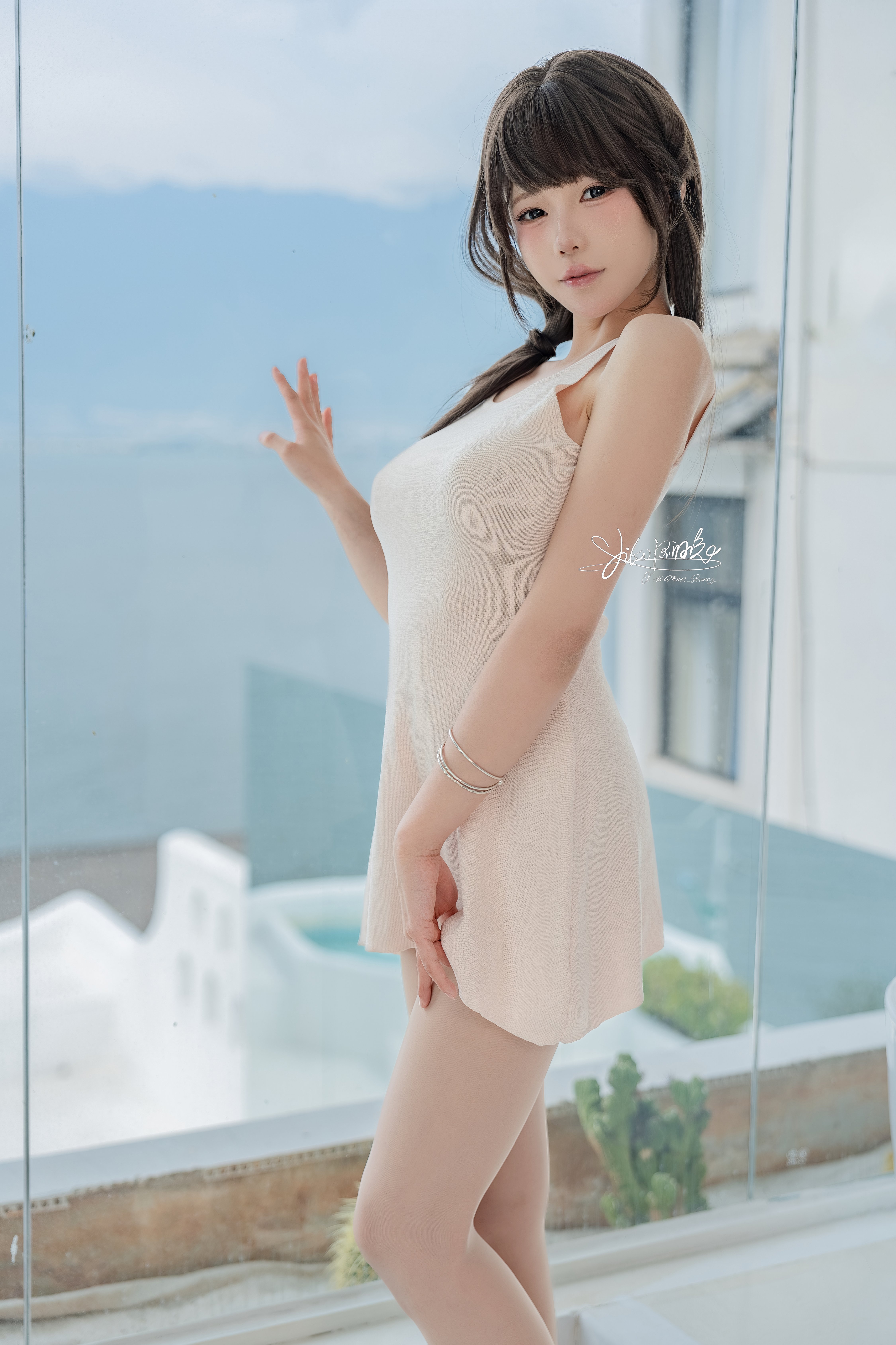Cắn một miếng thịt thỏ - em gái sống thử