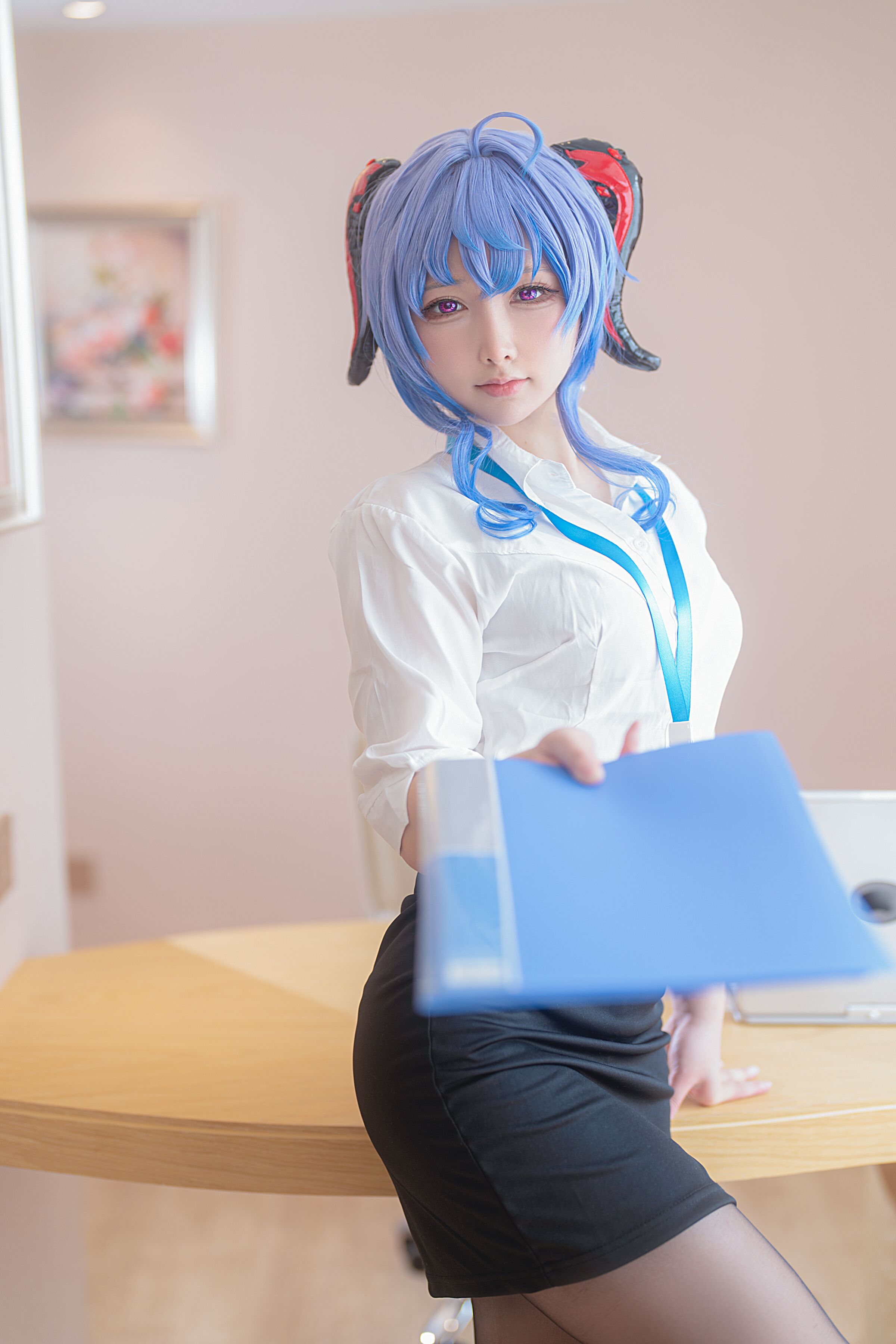 Sakura Li Li Eriri - Thư ký Gan Yu