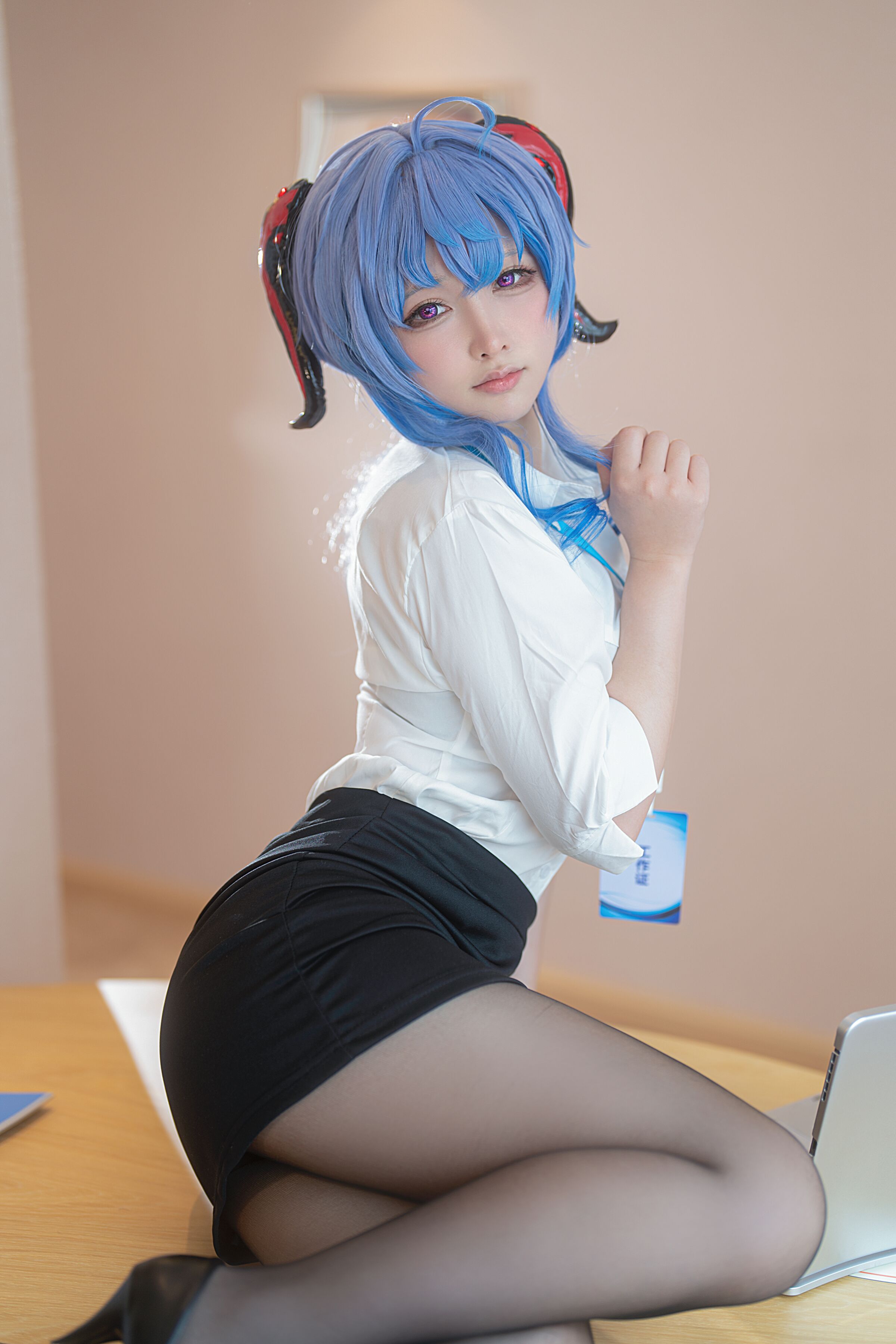 Sakura Li Li Eriri - Thư ký Gan Yu