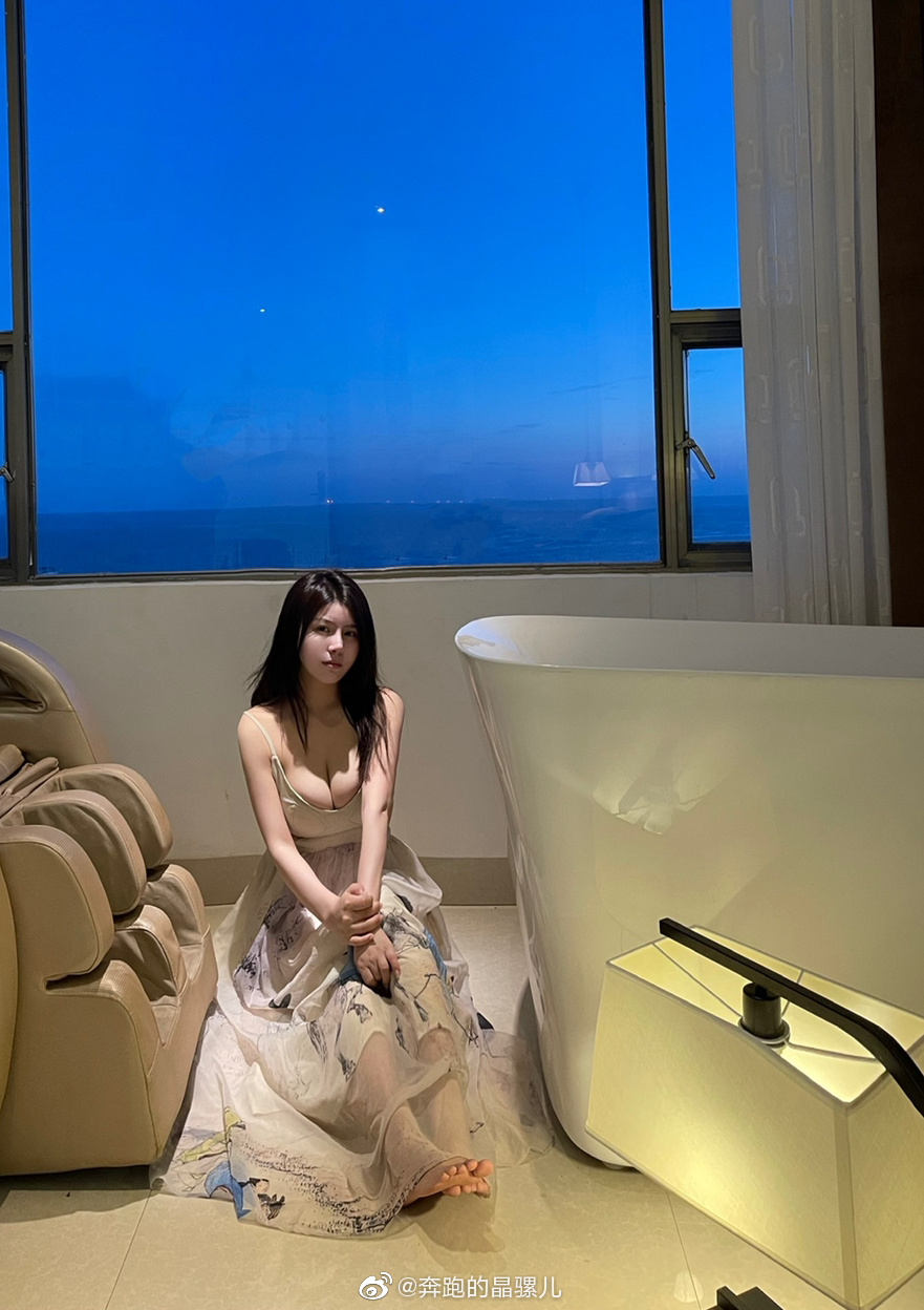 Chạy hình ảnh Weibo của Jingluoer