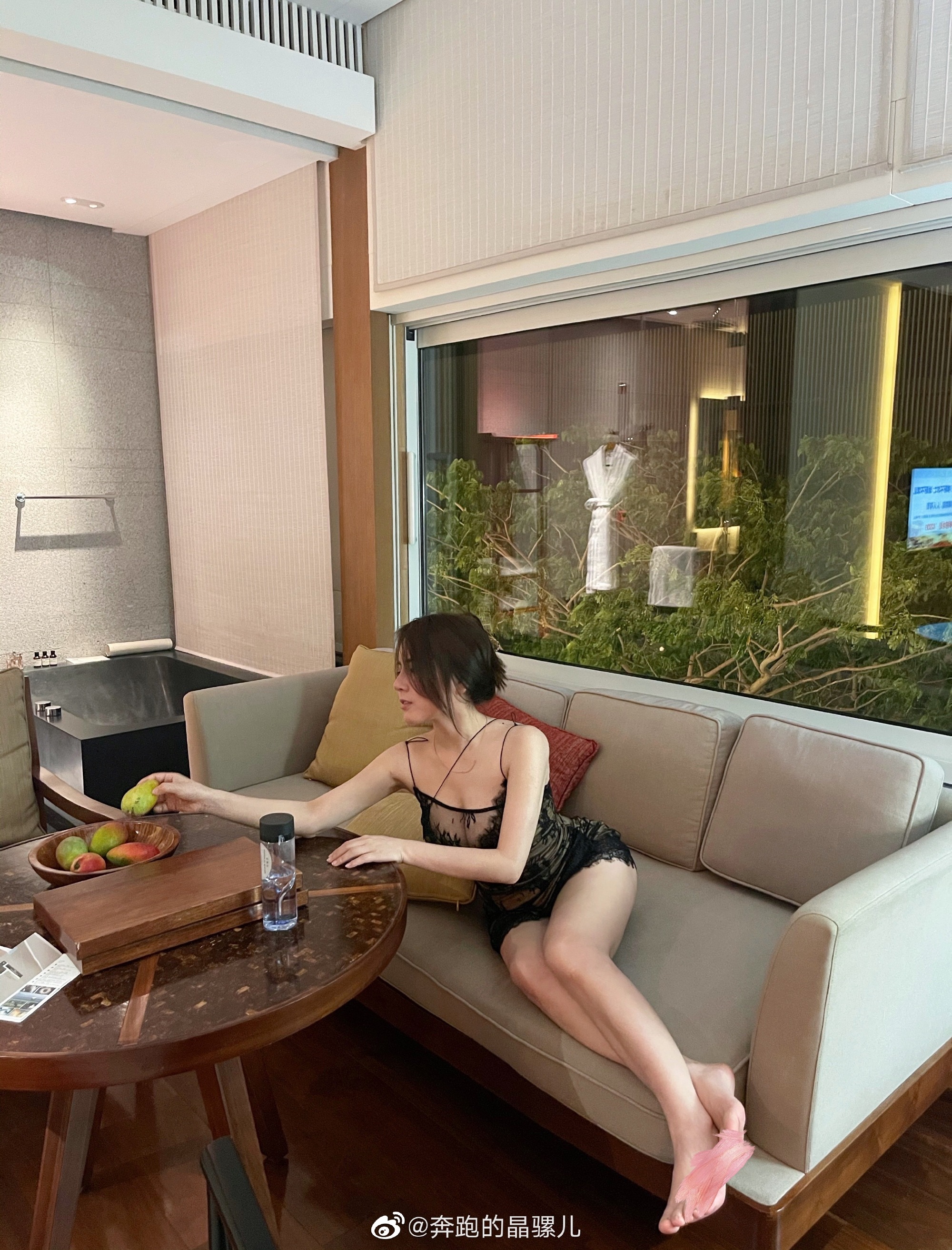 Chạy hình ảnh Weibo của Jingluoer