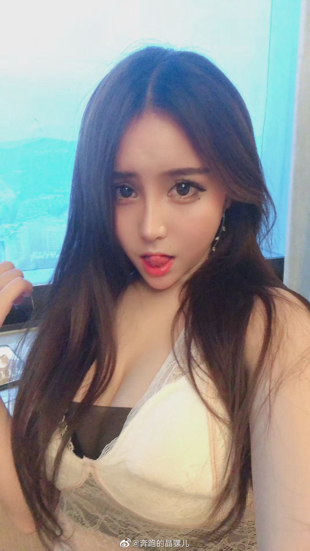 Chạy hình ảnh Weibo của Jingluoer