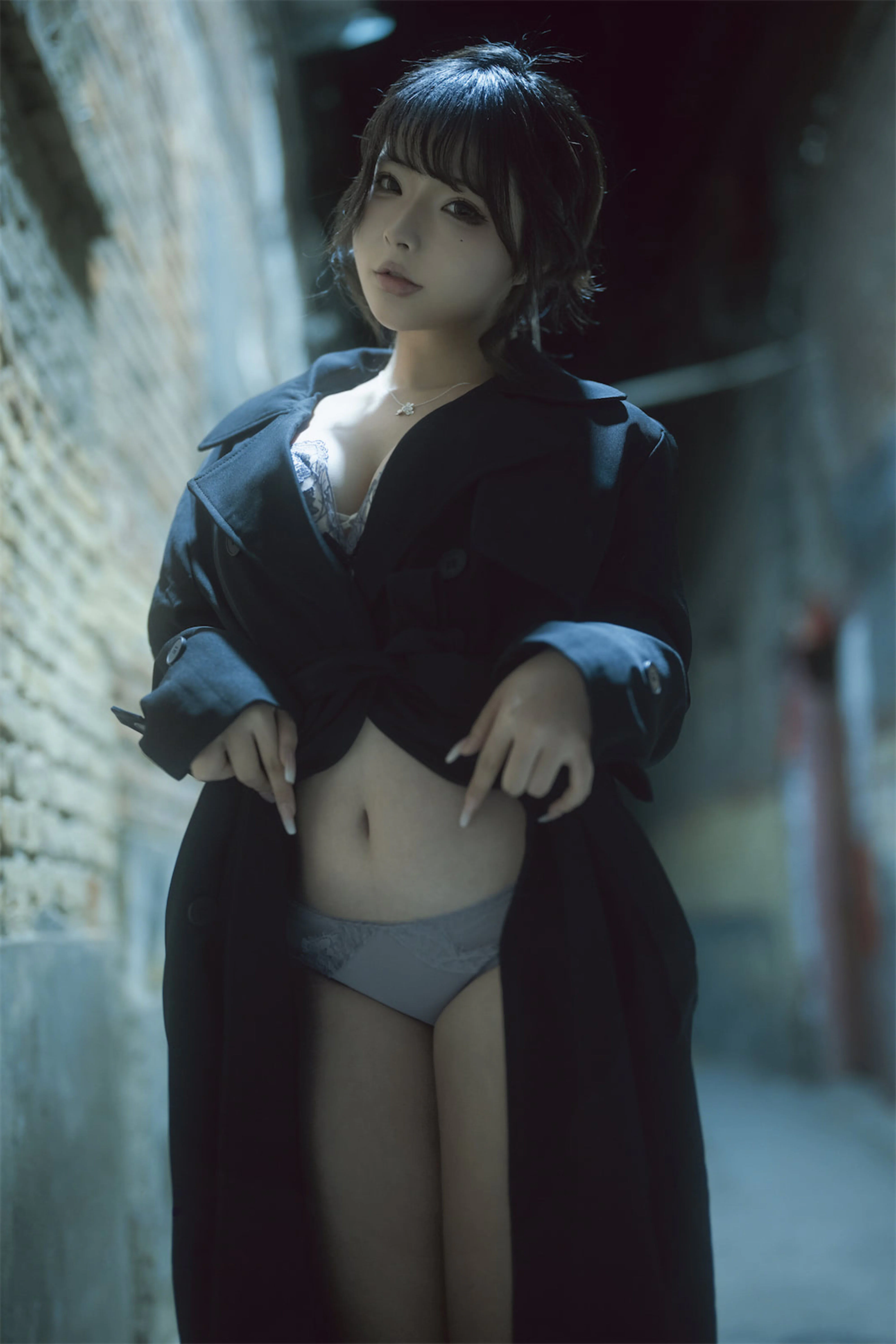 Yuuhui Yuhui hẻm tối