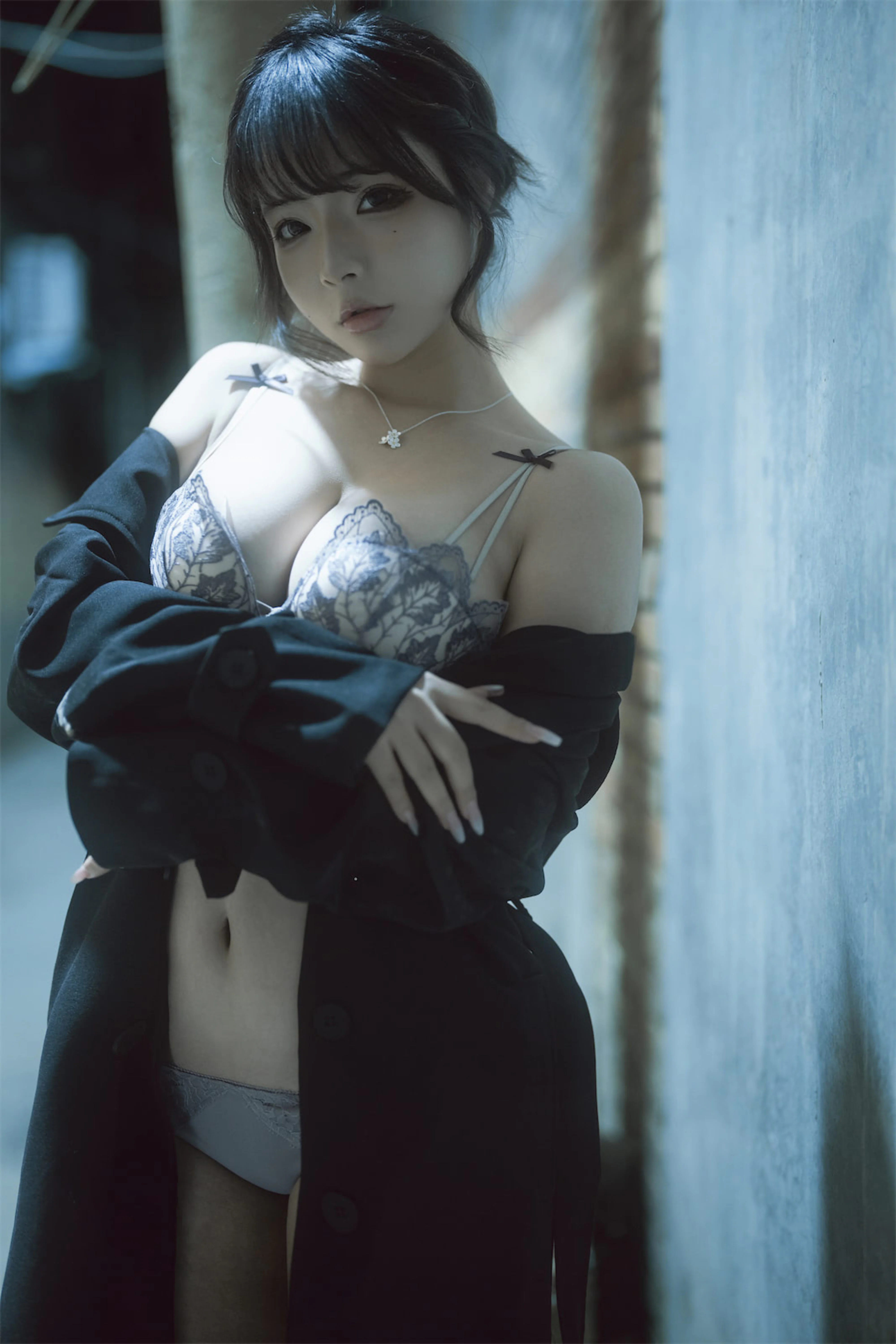 Yuuhui Yuhui hẻm tối