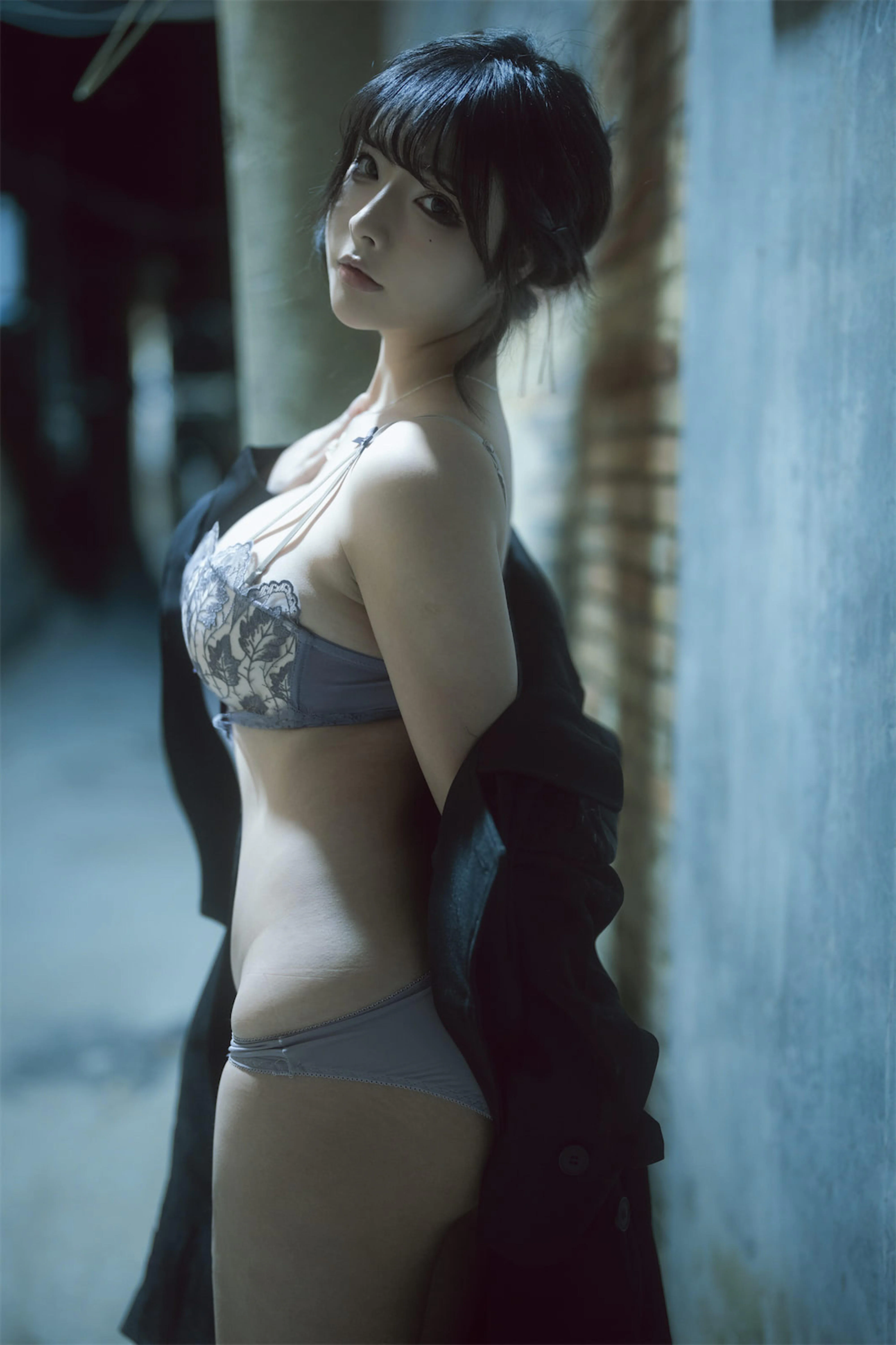 Yuuhui Yuhui hẻm tối