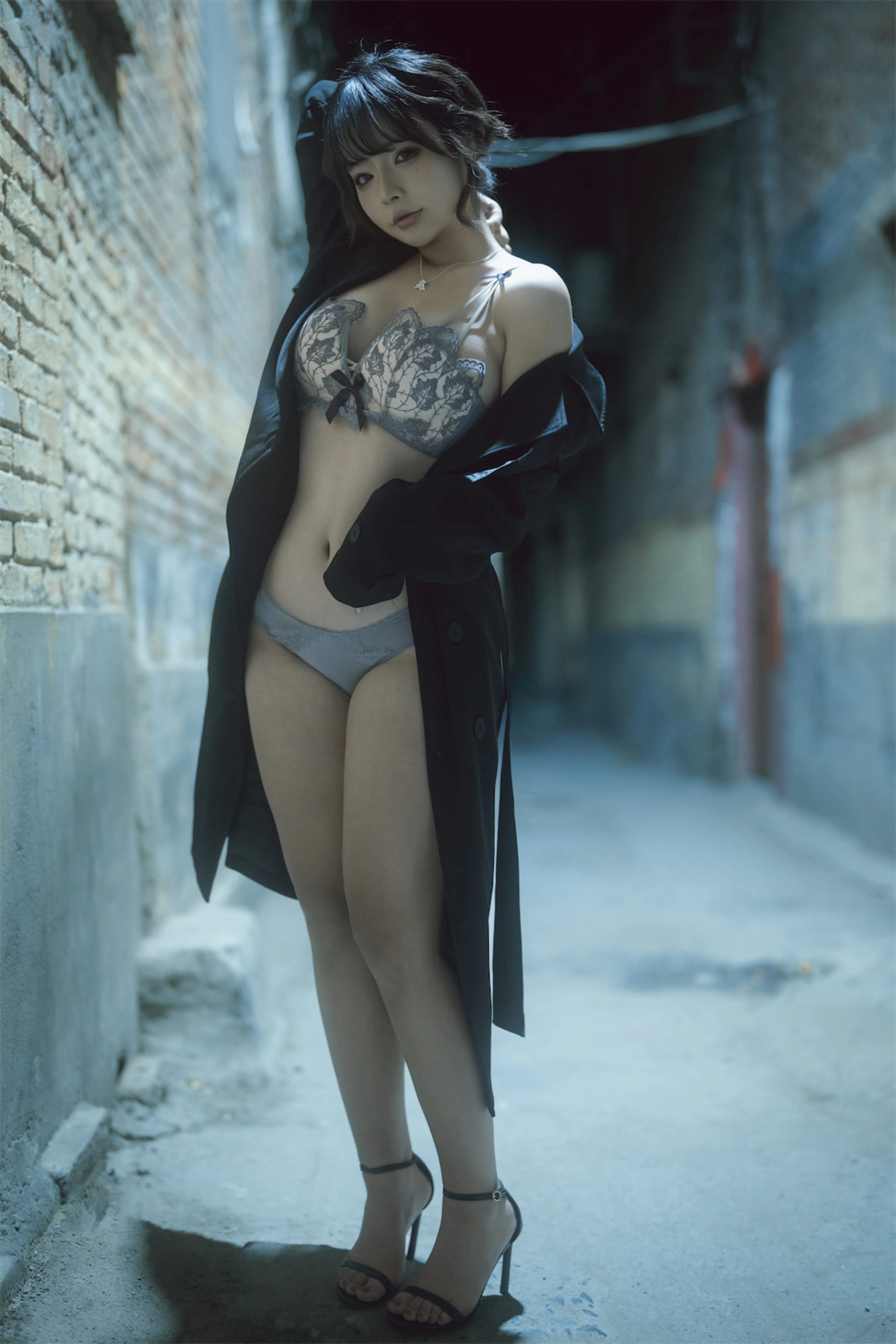 Yuuhui Yuhui hẻm tối