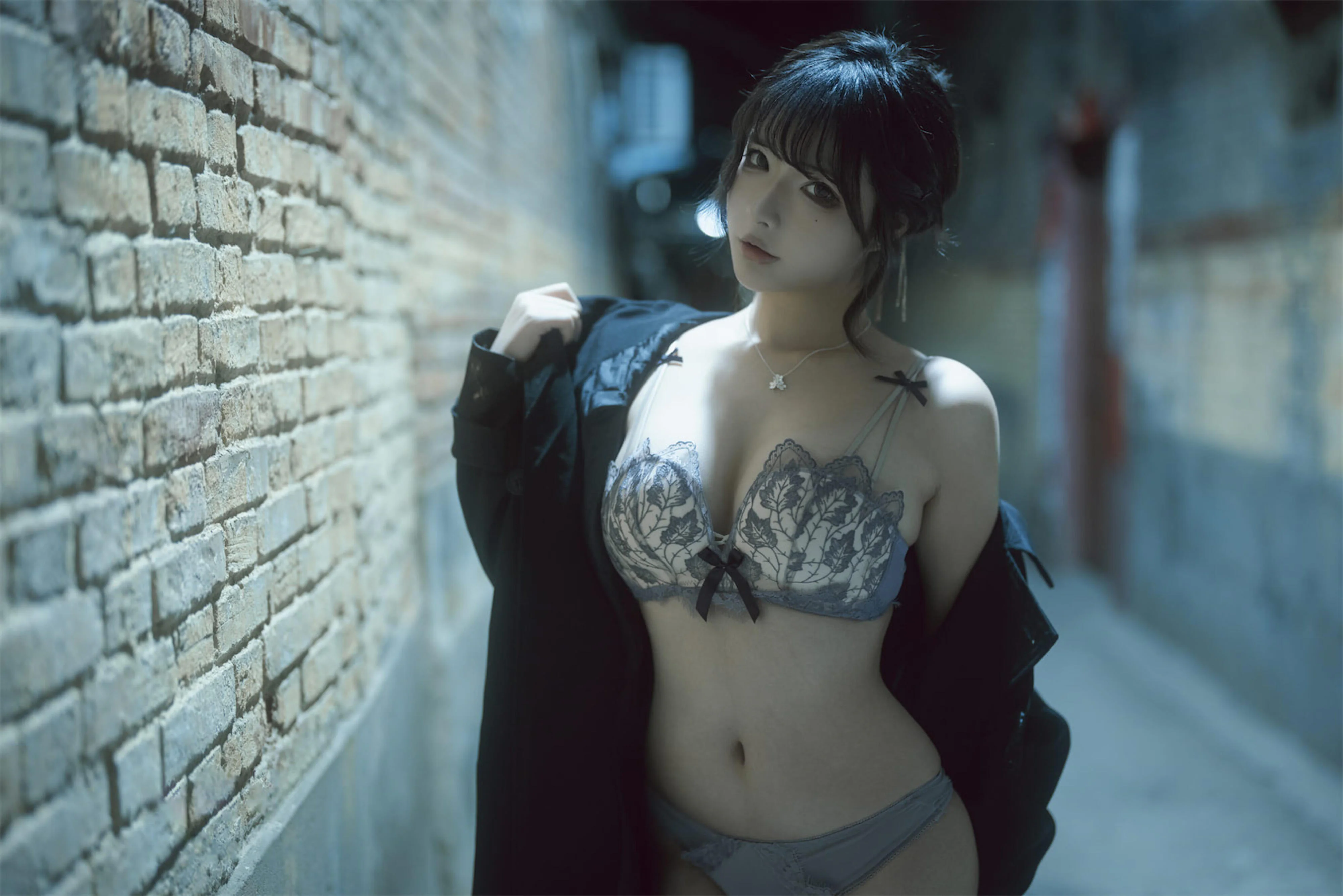 Yuuhui Yuhui hẻm tối