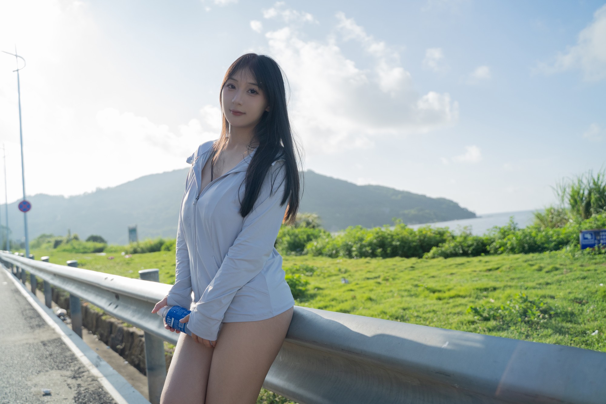 Hornycos - Teen châu Á busty khoe thân hình đẹp ngoài trời (Patreon)