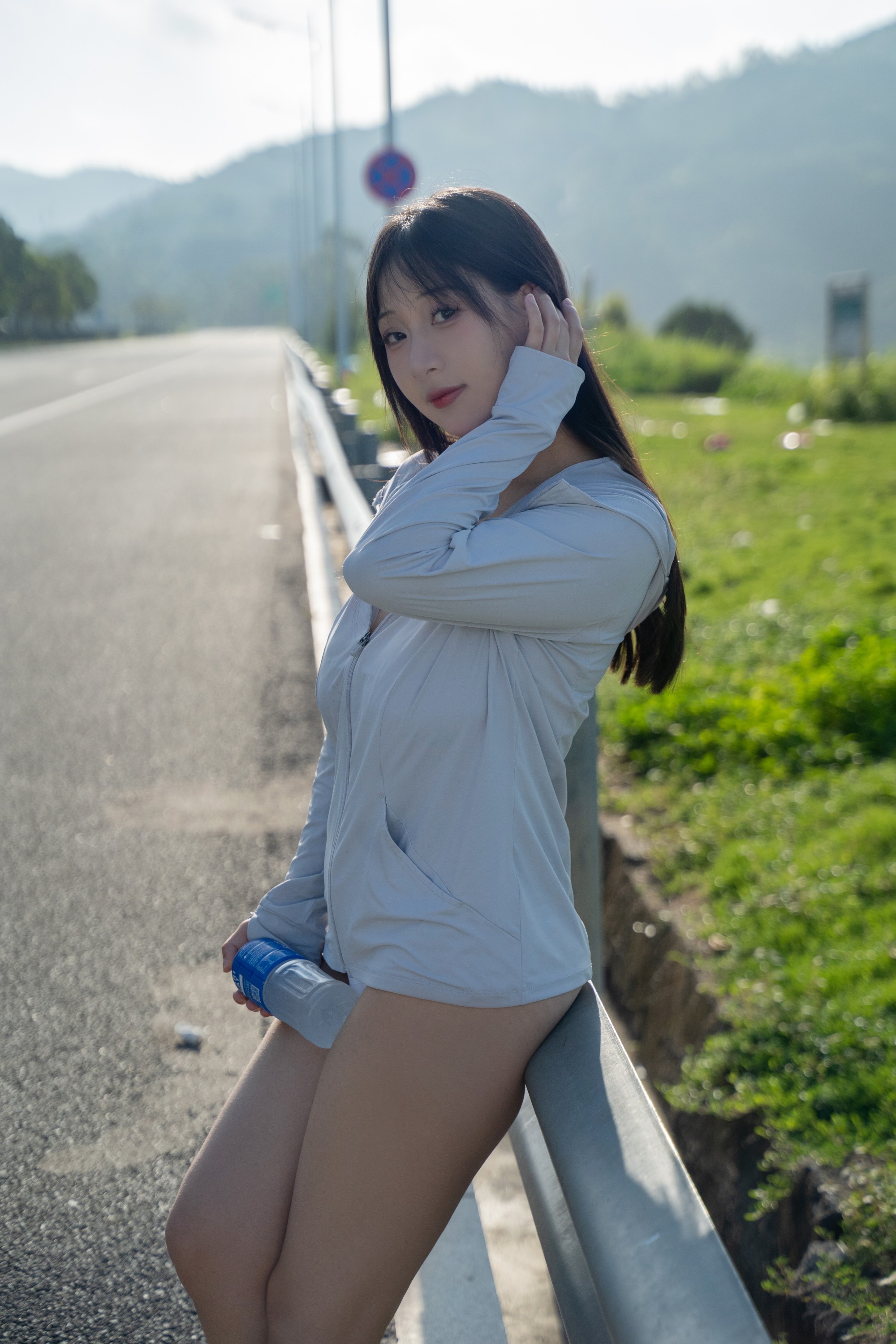 Hornycos - Teen châu Á busty khoe thân hình đẹp ngoài trời (Patreon)