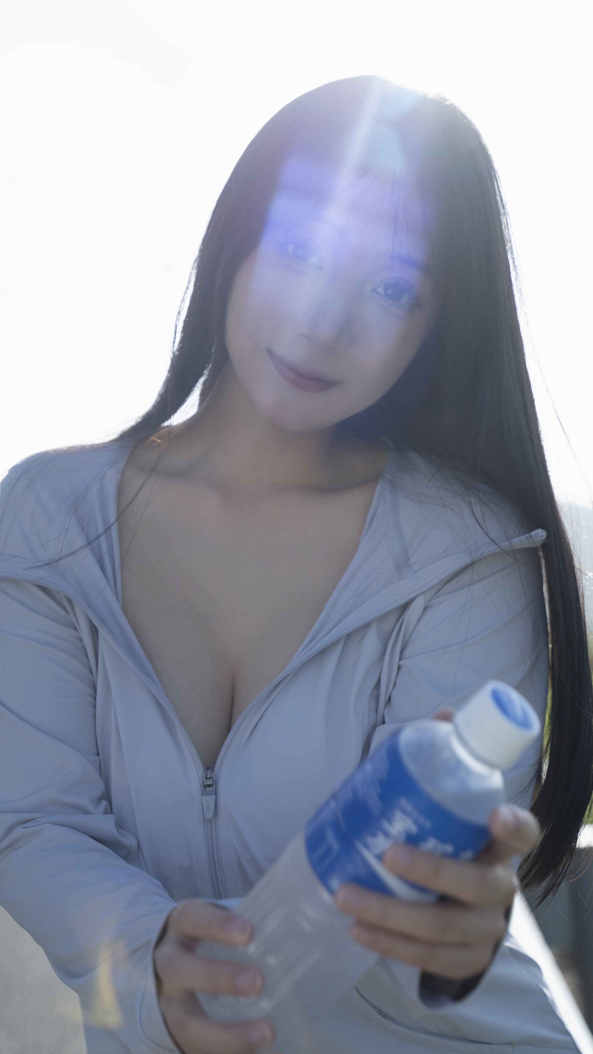 Hornycos - Teen châu Á busty khoe thân hình đẹp ngoài trời (Patreon)
