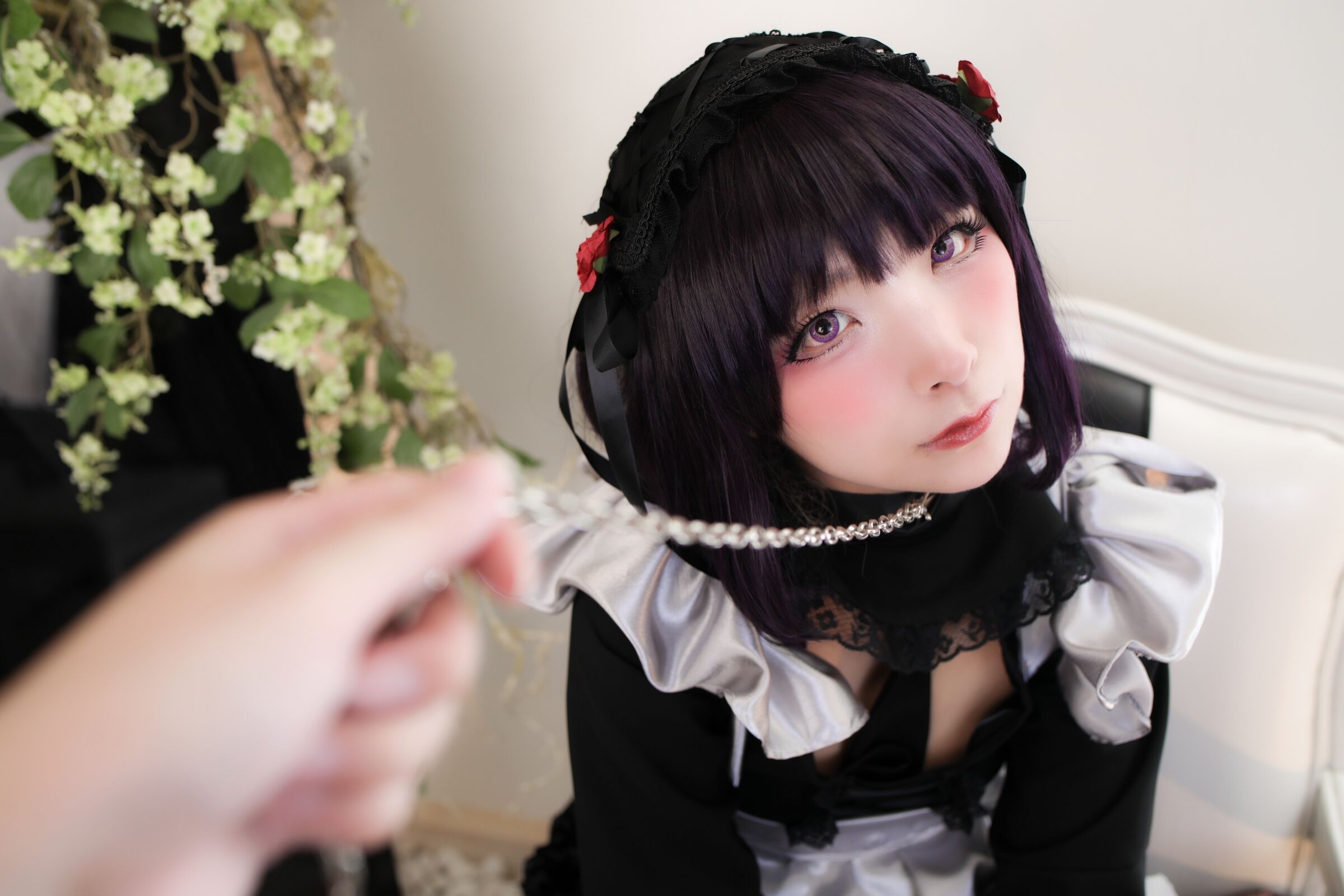 Trong trường hợp của Shizukutan, Komo-chan ăn mặc