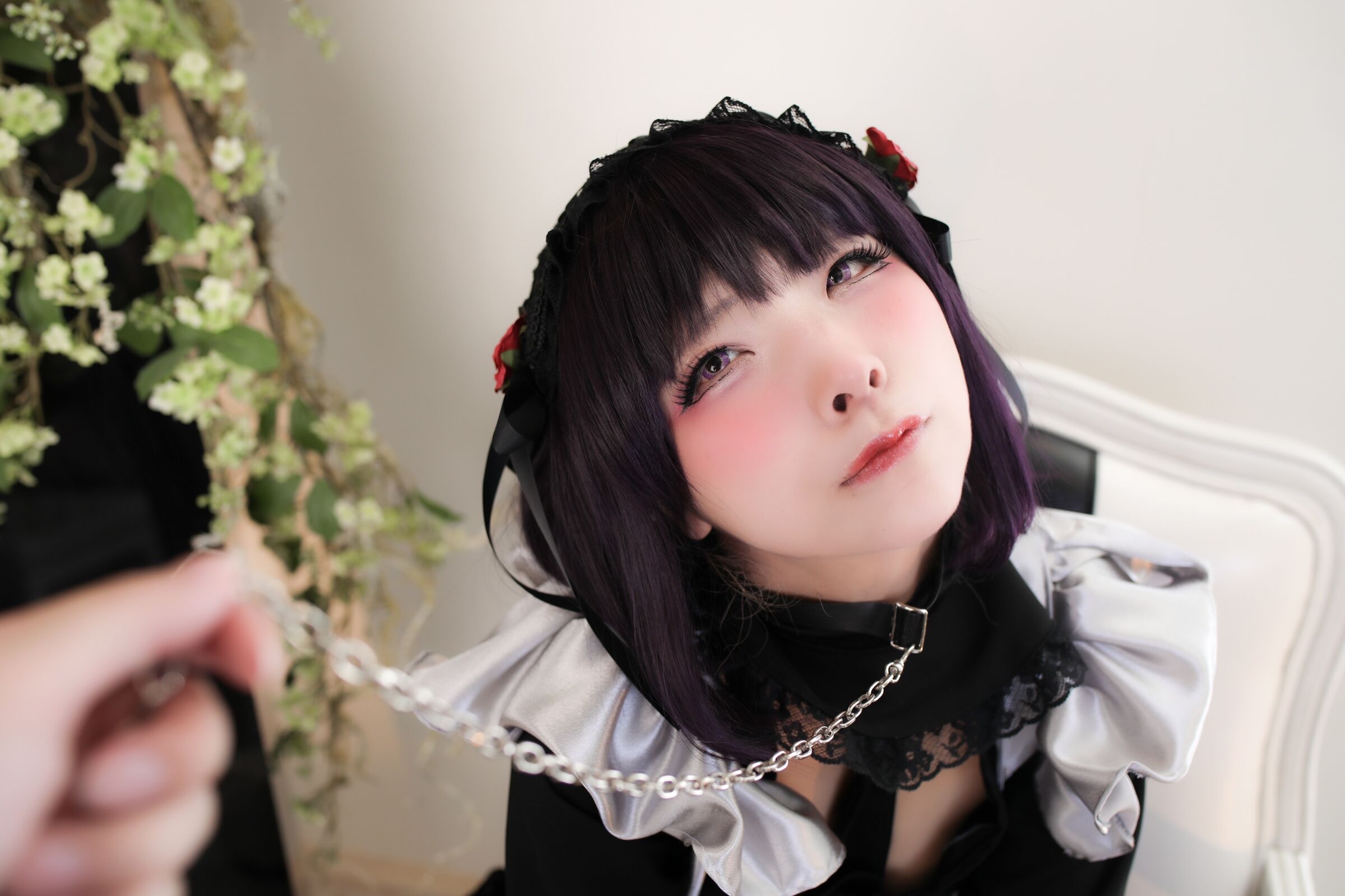 Trong trường hợp của Shizukutan, Komo-chan ăn mặc