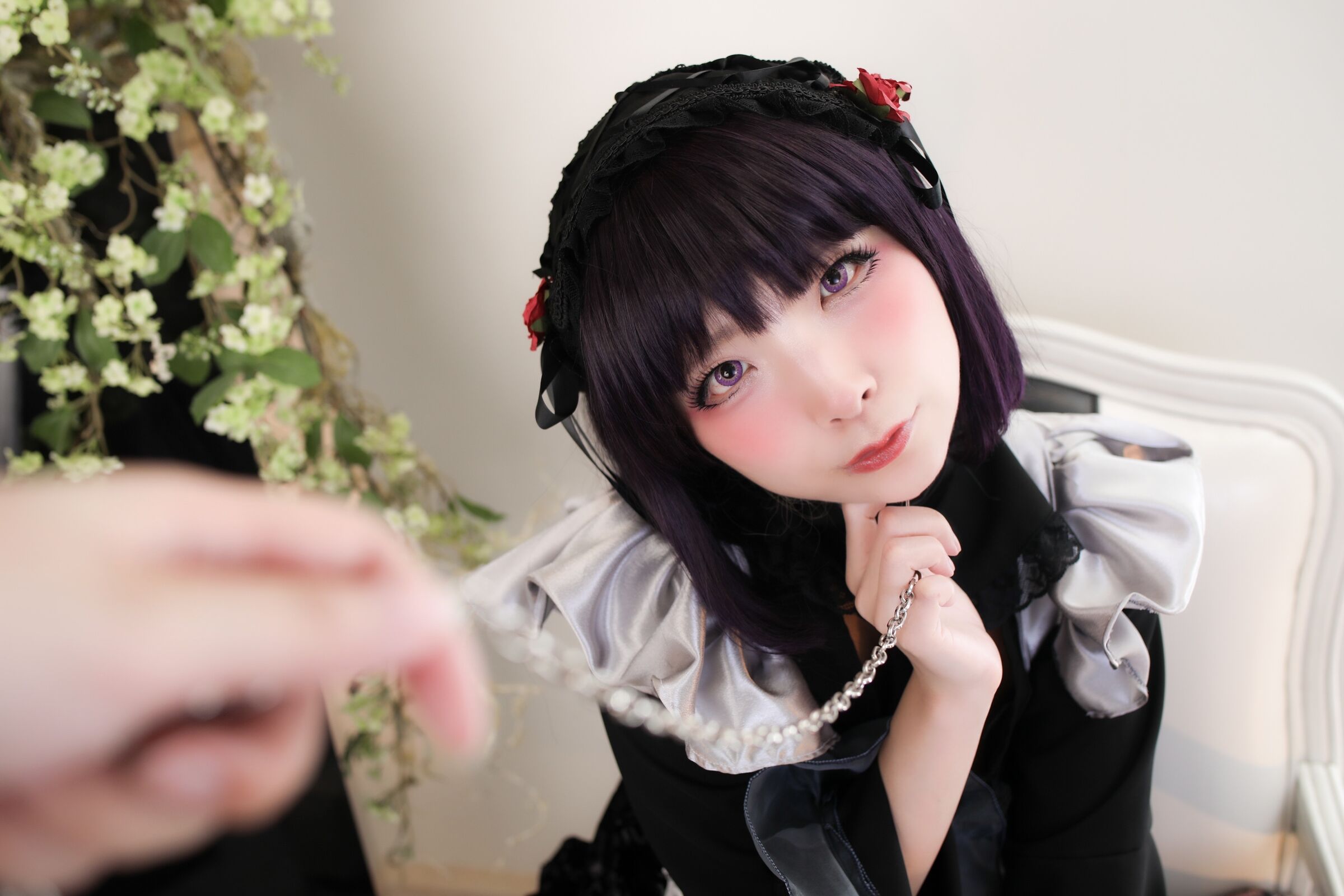 Trong trường hợp của Shizukutan, Komo-chan ăn mặc