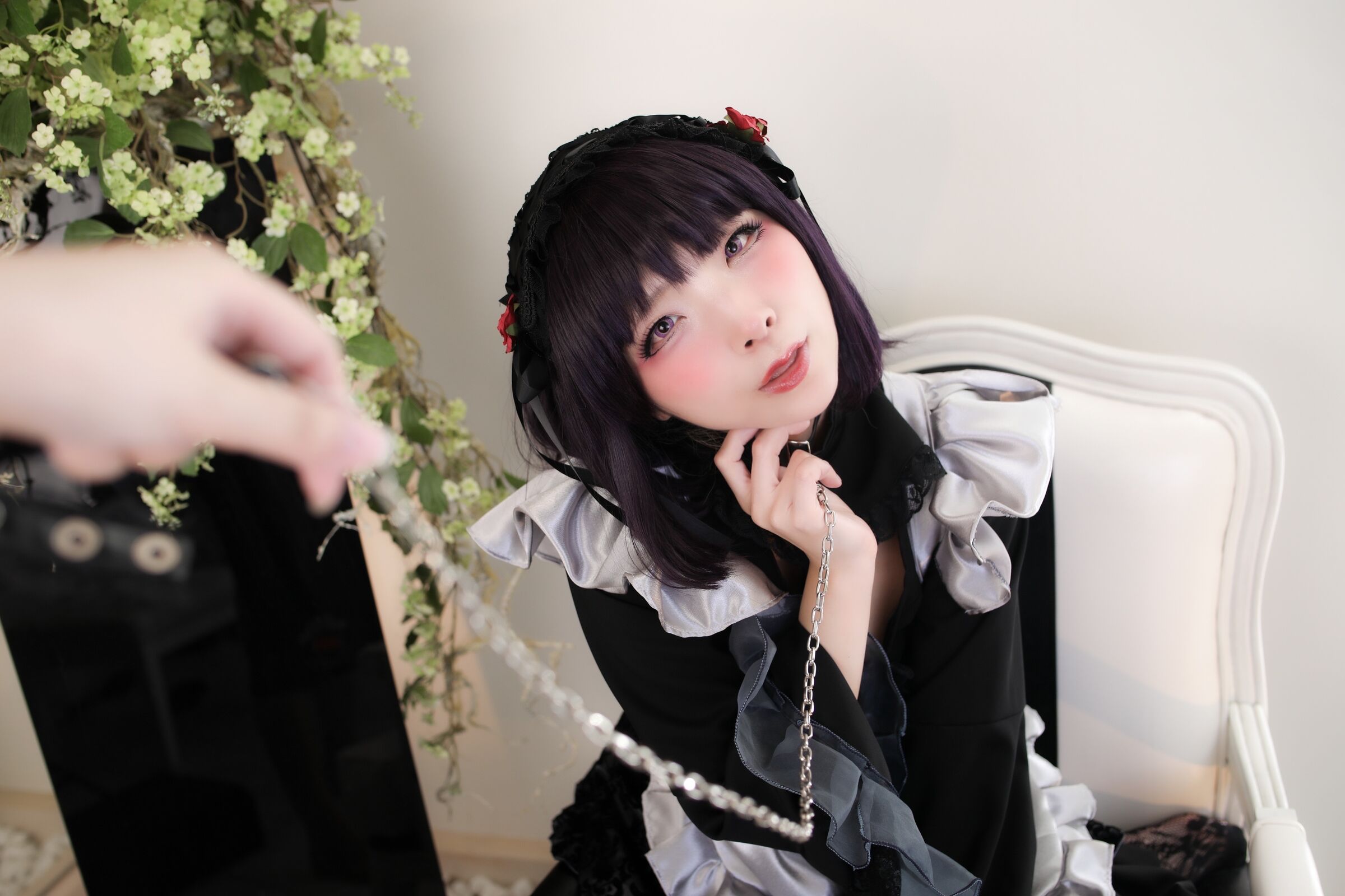 Trong trường hợp của Shizukutan, Komo-chan ăn mặc
