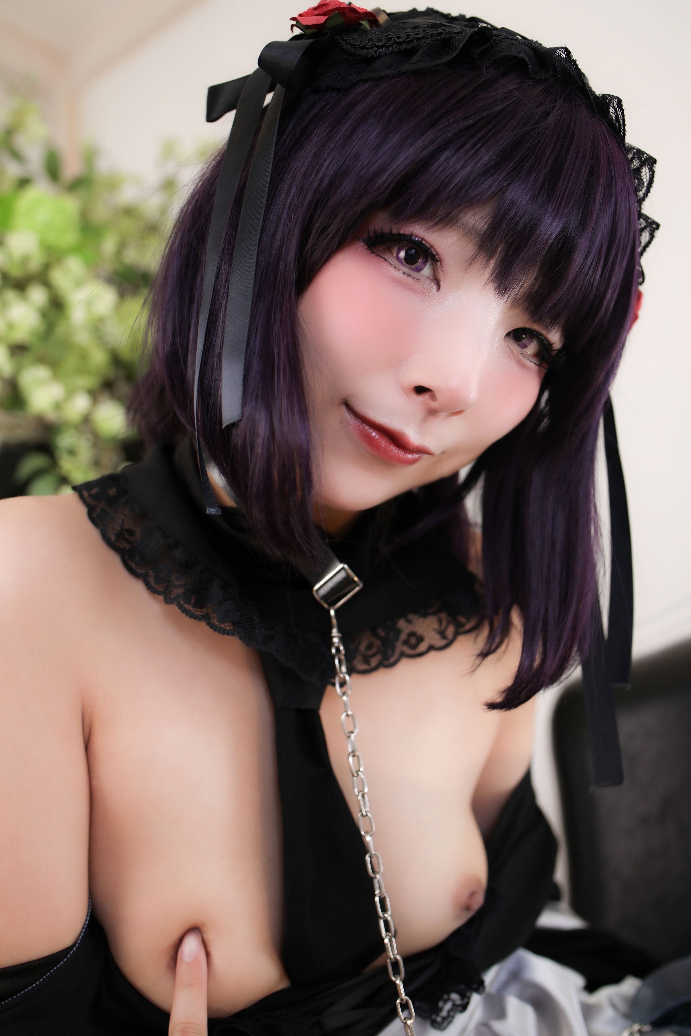Trong trường hợp của Shizukutan, Komo-chan ăn mặc