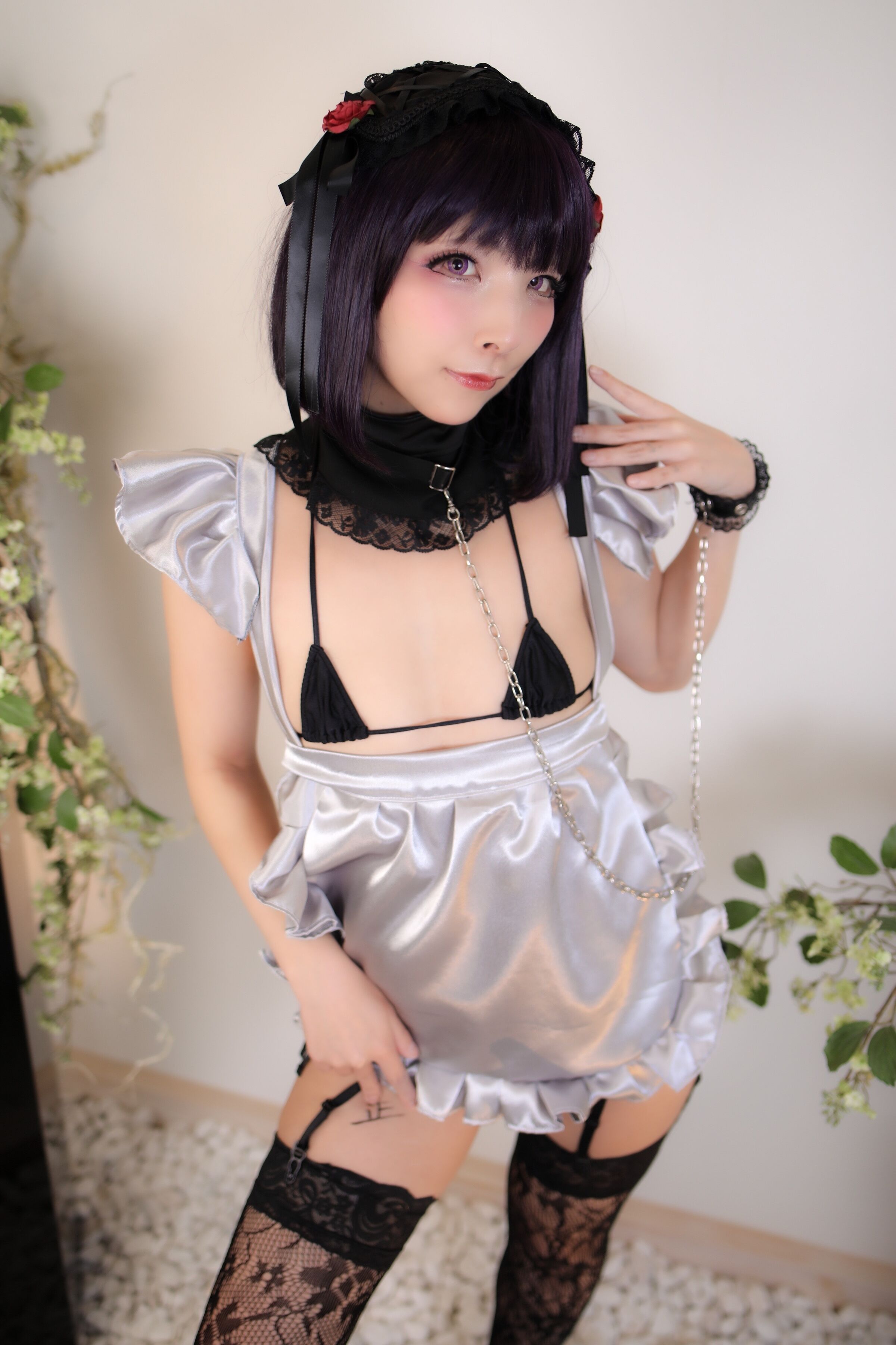 Trong trường hợp của Shizukutan, Komo-chan ăn mặc
