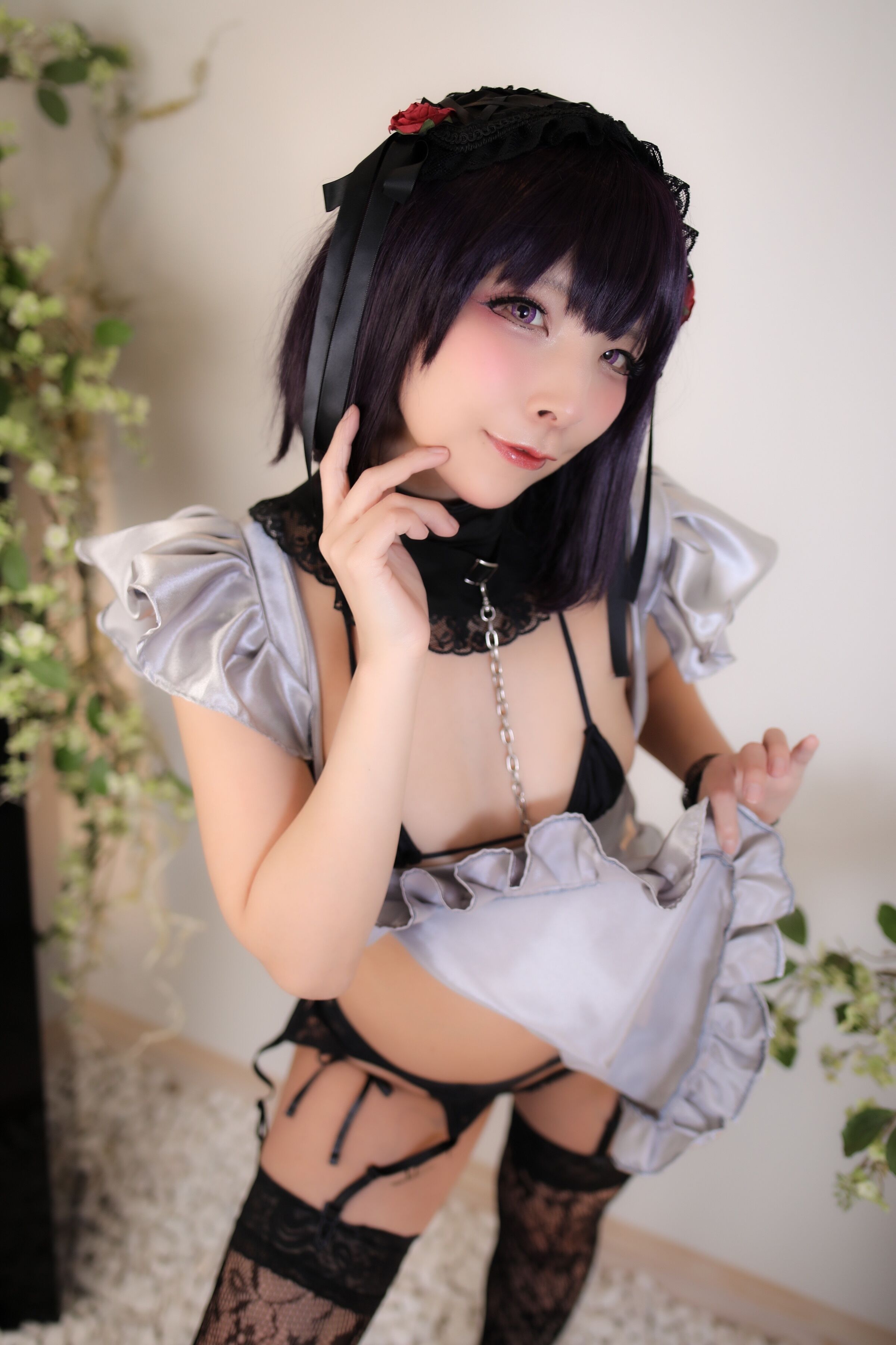 Trong trường hợp của Shizukutan, Komo-chan ăn mặc
