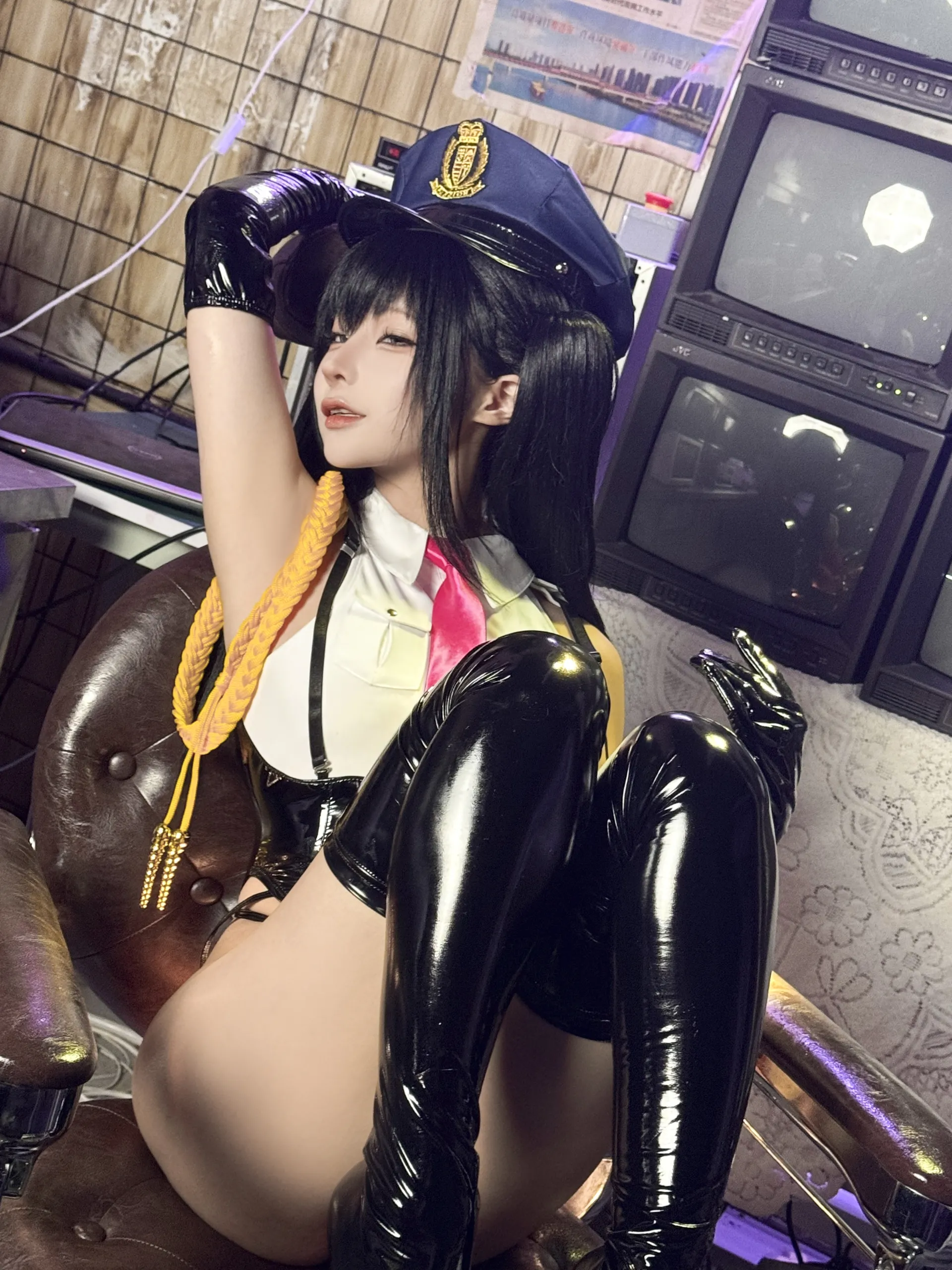 Momo ngu ngốc - utsunomiya saki