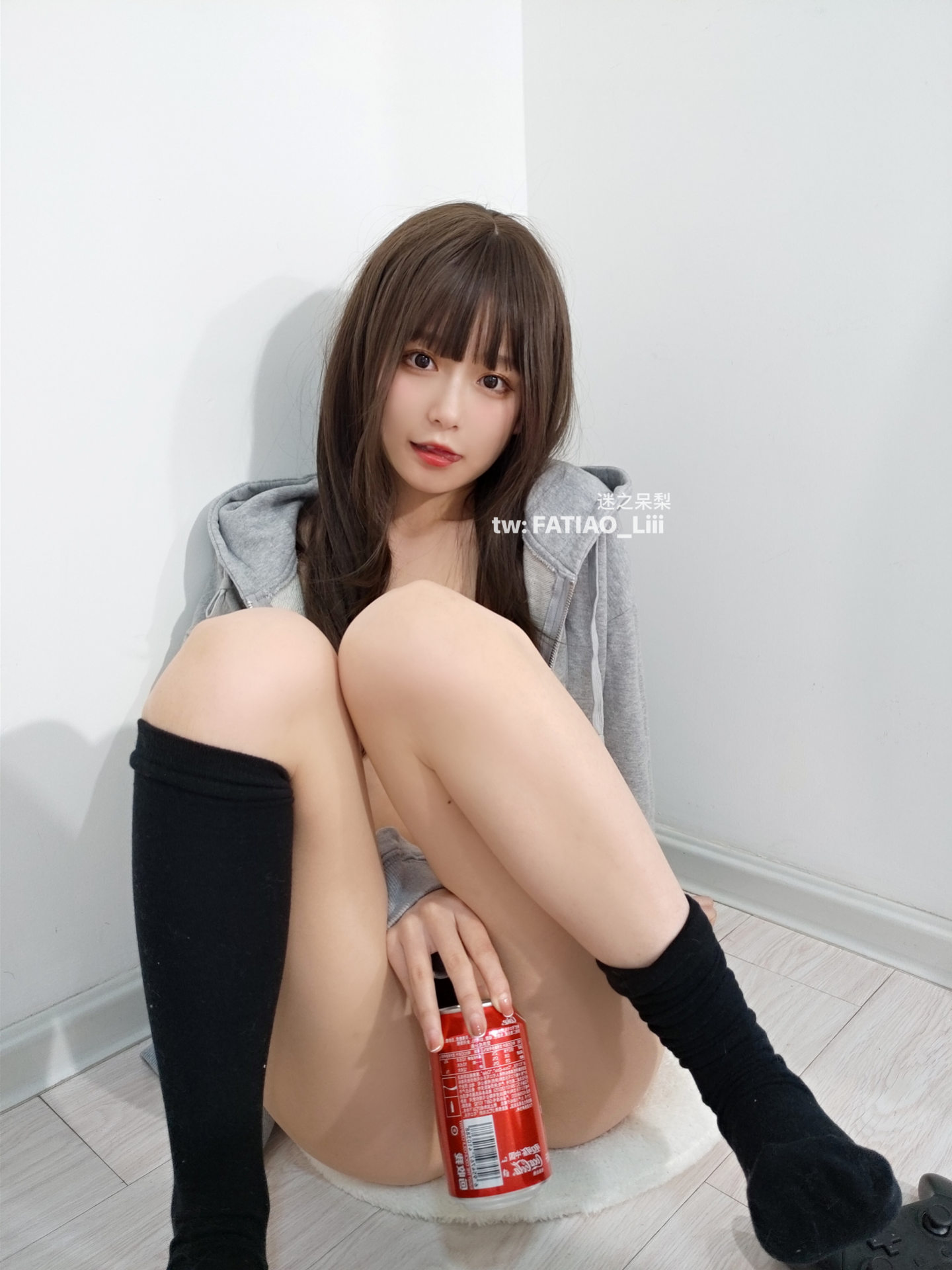 Konoshi Uri (Cô gái Shojo) - Bạn có muốn Pocky không?