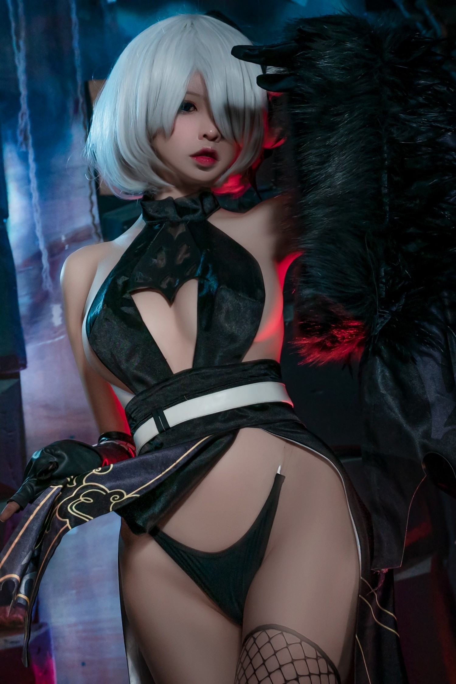 Hornycos - dễ thương 2B cho thấy cơ thể hoàn hảo của cô ấy (Patreon)