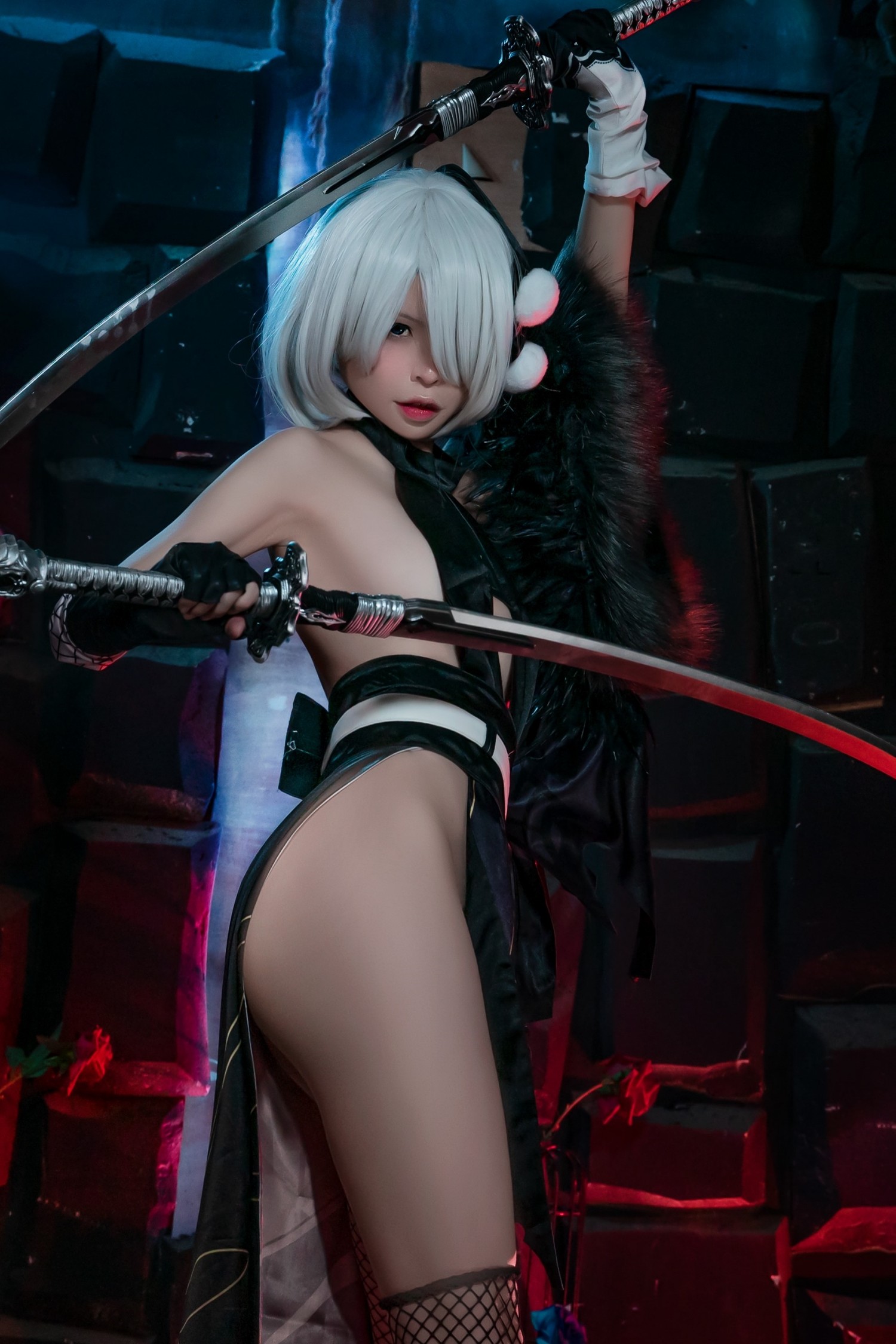 Hornycos - dễ thương 2B cho thấy cơ thể hoàn hảo của cô ấy (Patreon)