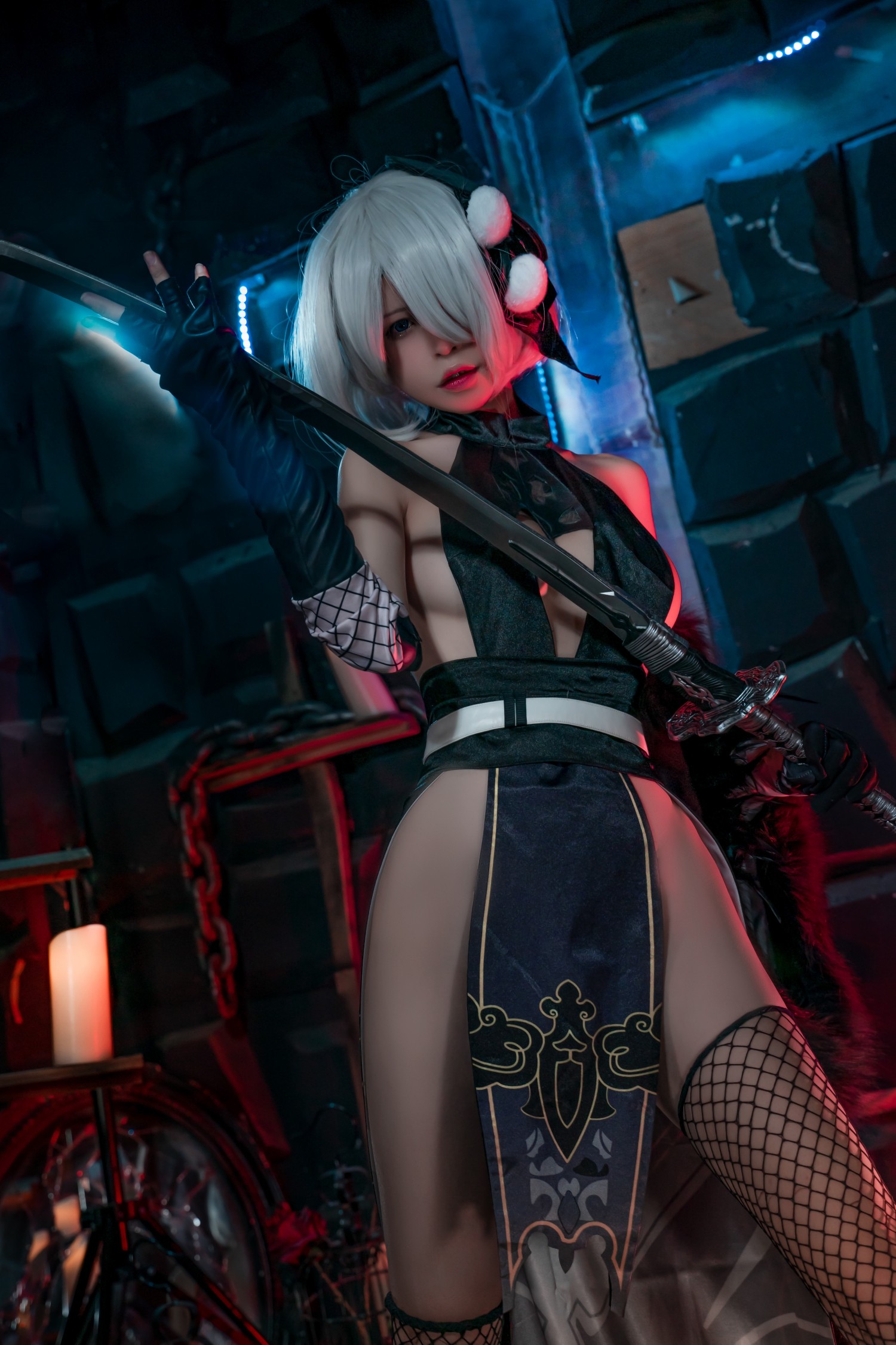 Hornycos - dễ thương 2B cho thấy cơ thể hoàn hảo của cô ấy (Patreon)