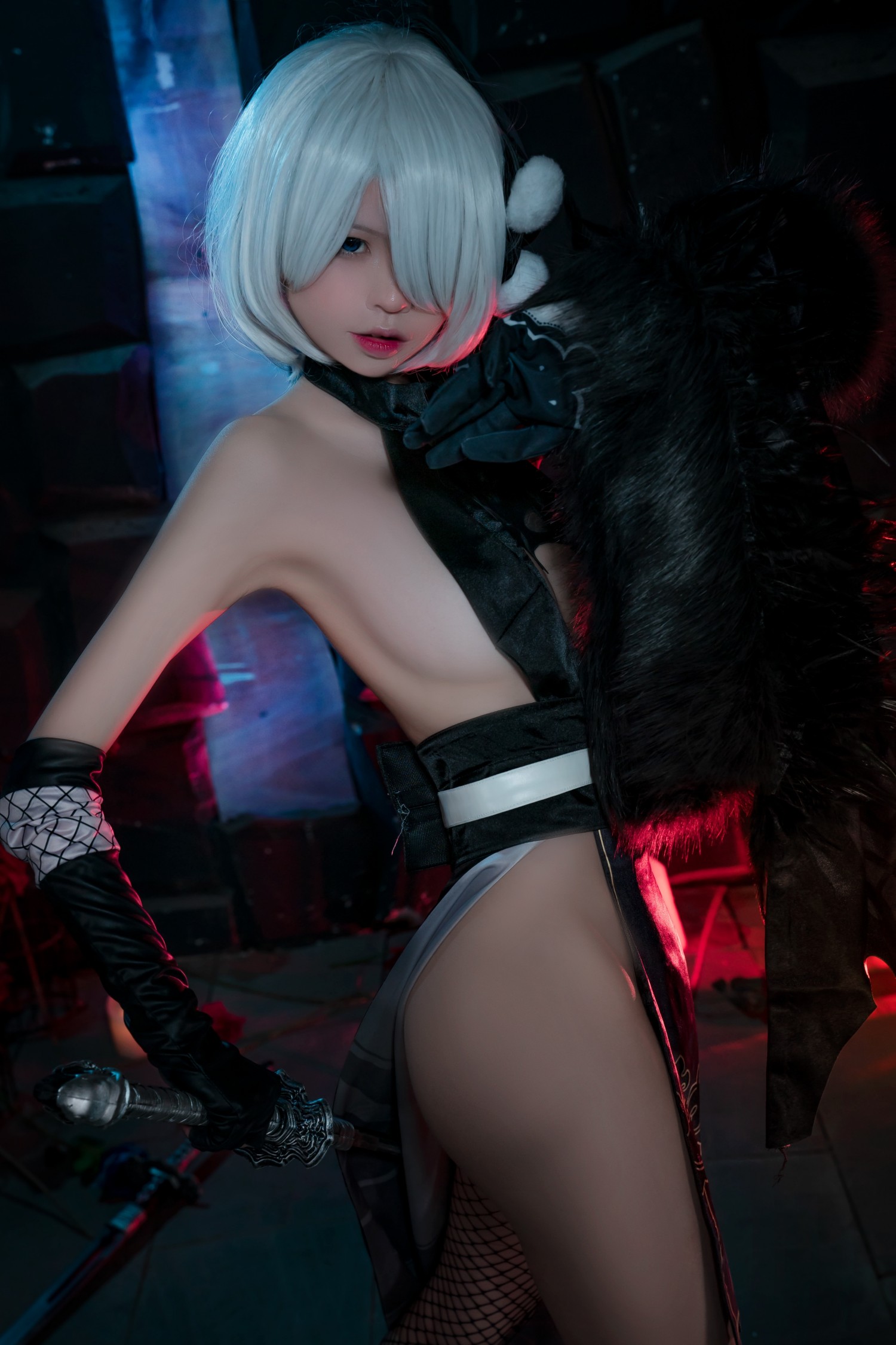 Hornycos - dễ thương 2B cho thấy cơ thể hoàn hảo của cô ấy (Patreon)