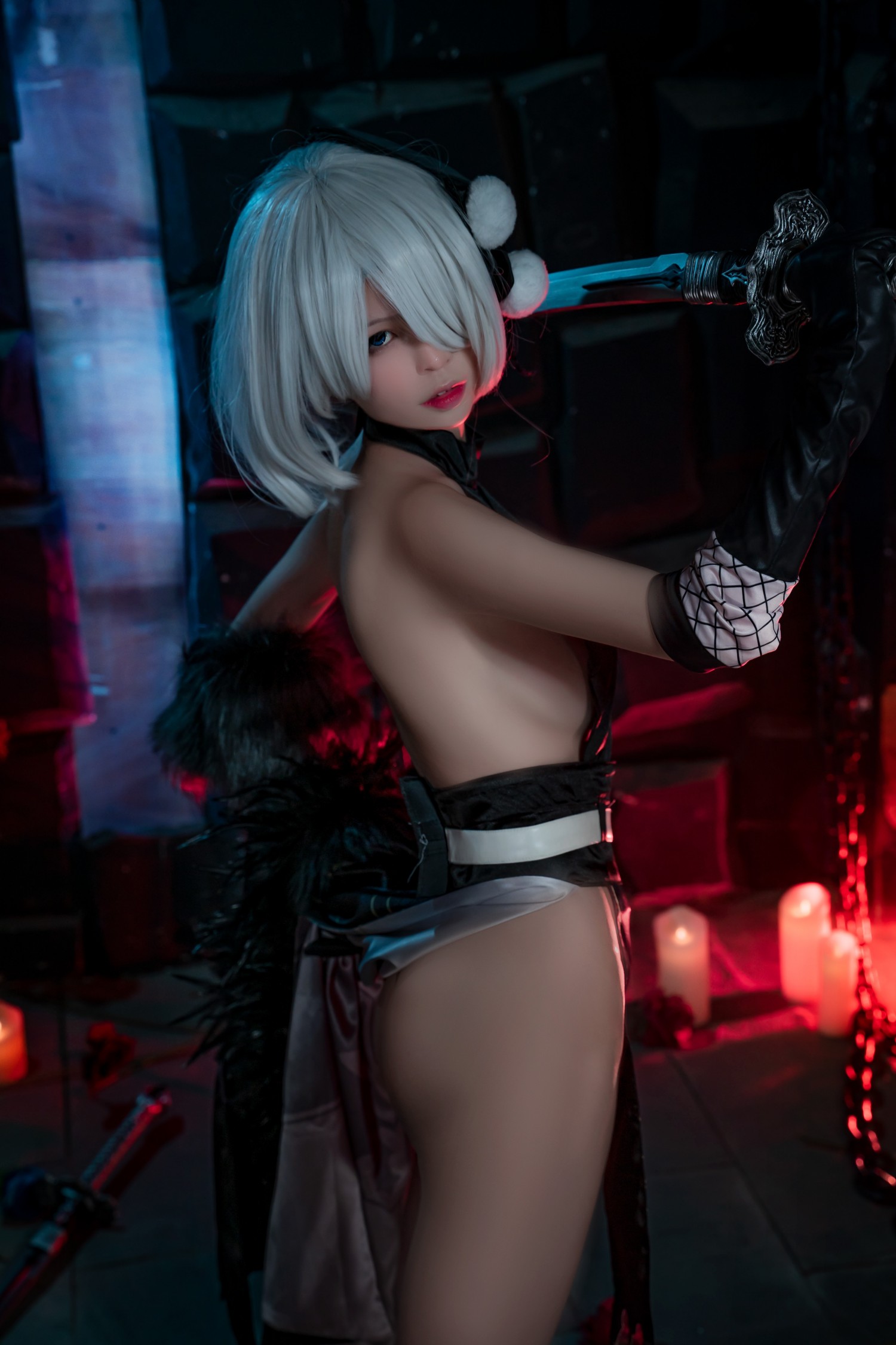 Hornycos - dễ thương 2B cho thấy cơ thể hoàn hảo của cô ấy (Patreon)