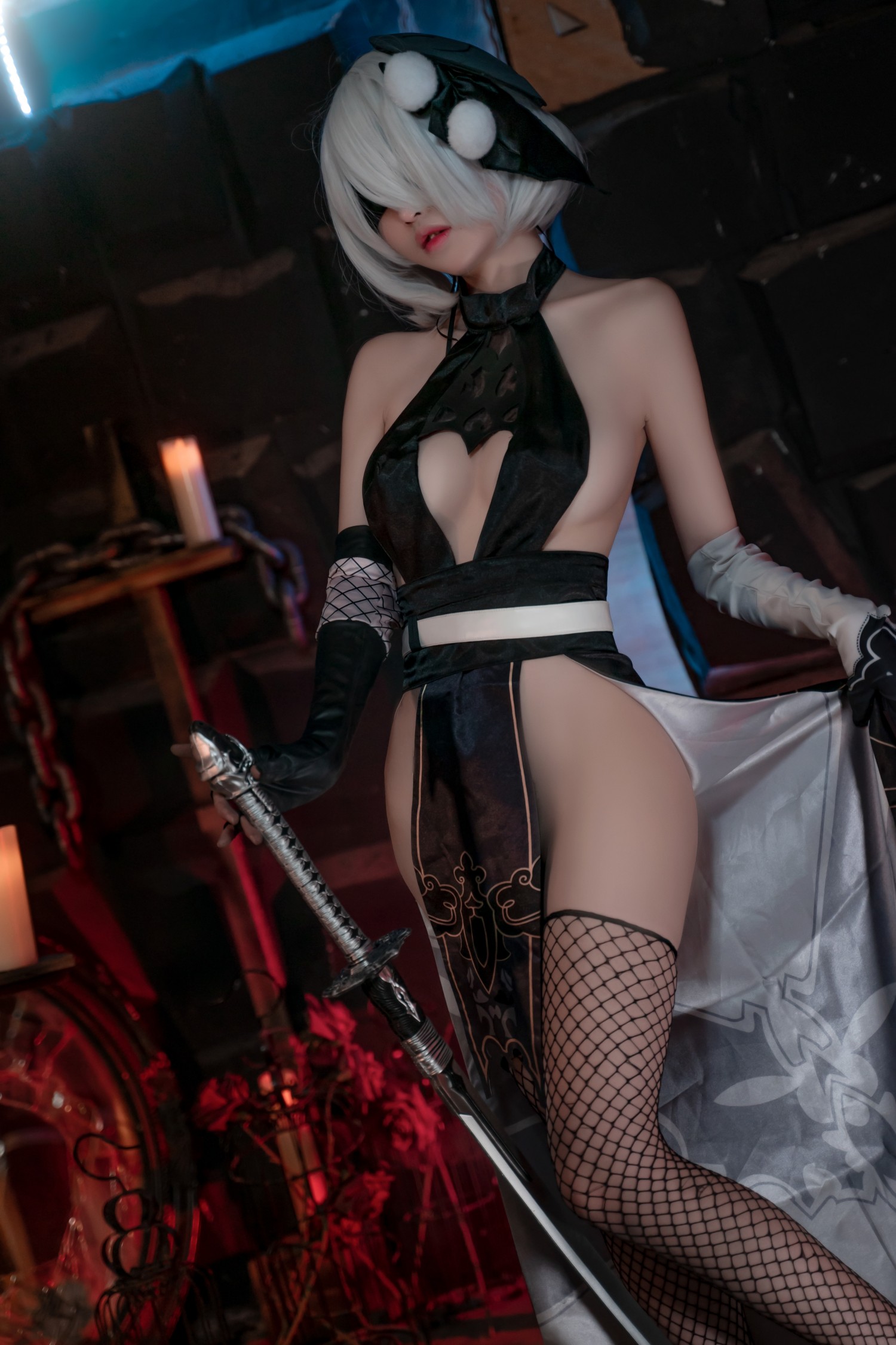 Hornycos - dễ thương 2B cho thấy cơ thể hoàn hảo của cô ấy (Patreon)