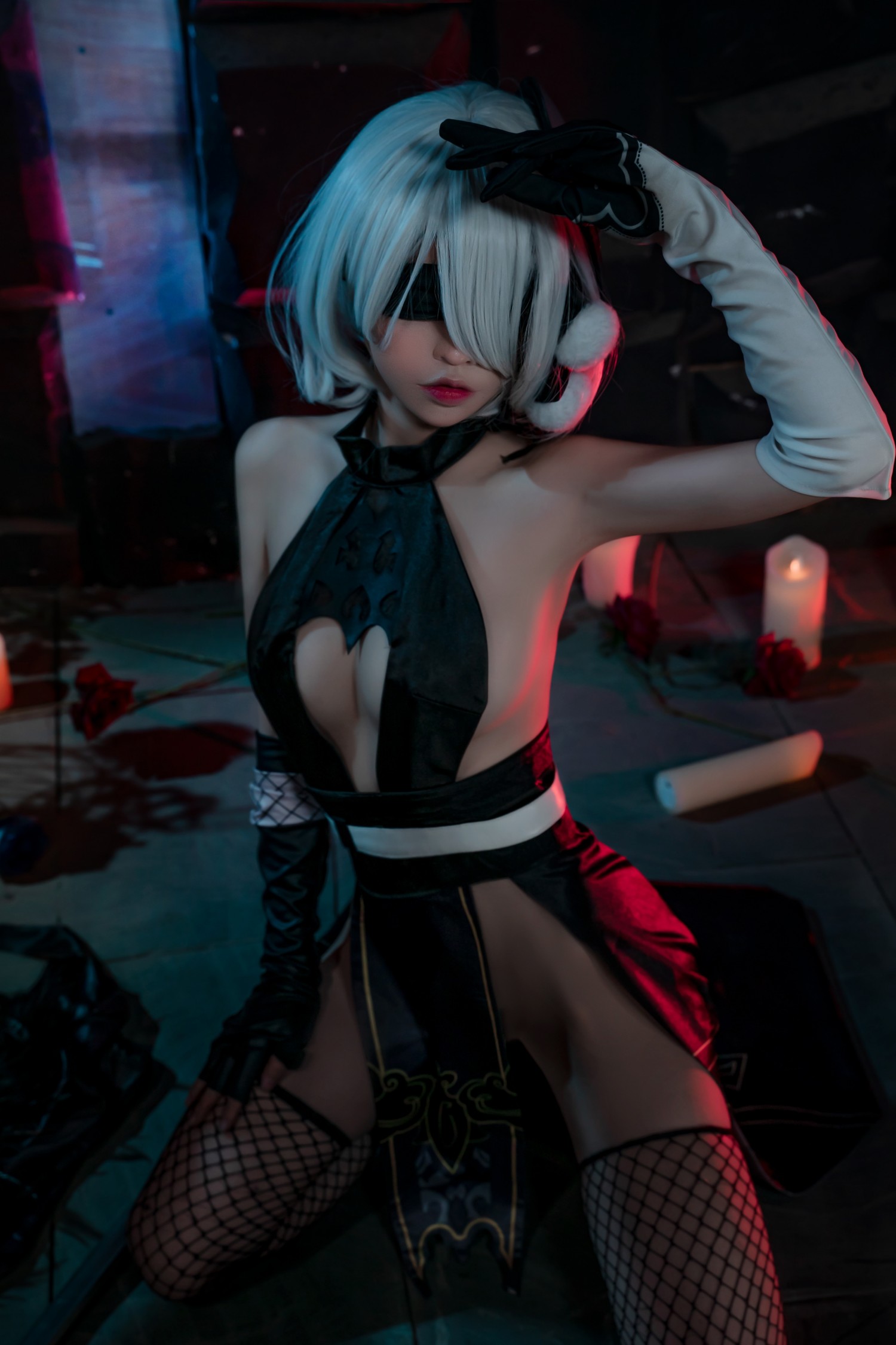Hornycos - dễ thương 2B cho thấy cơ thể hoàn hảo của cô ấy (Patreon)