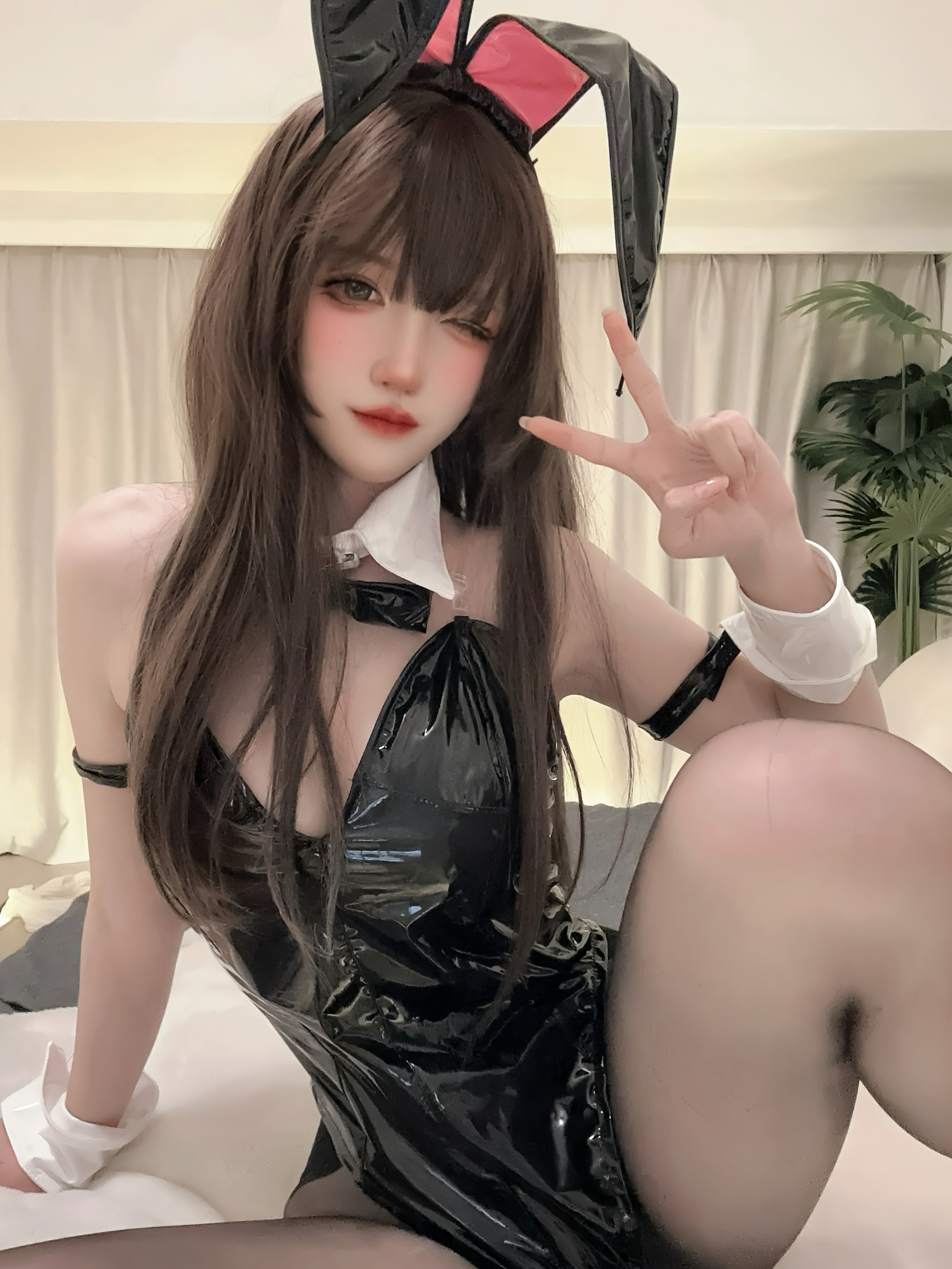 F -Axun Kaori - Bunny Girl [46p+5V/210MB]