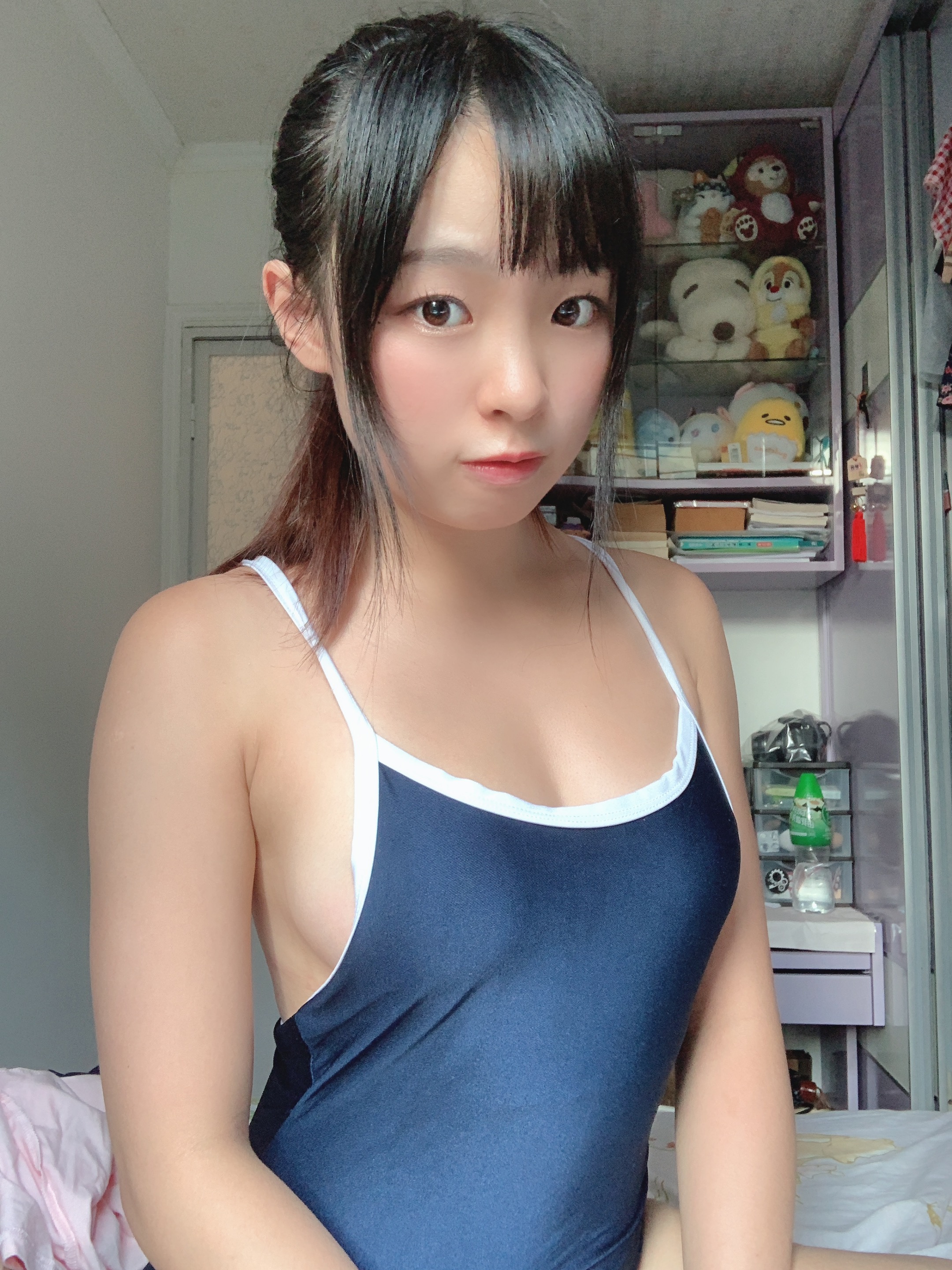 "Hàng ngàn bức ảnh khiêu dâm độc ác" của Littlesshine đã được đồn đại là được công nhận bởi người nổi tiếng Internet có khuôn mặt trẻ em của Hồng Kông.