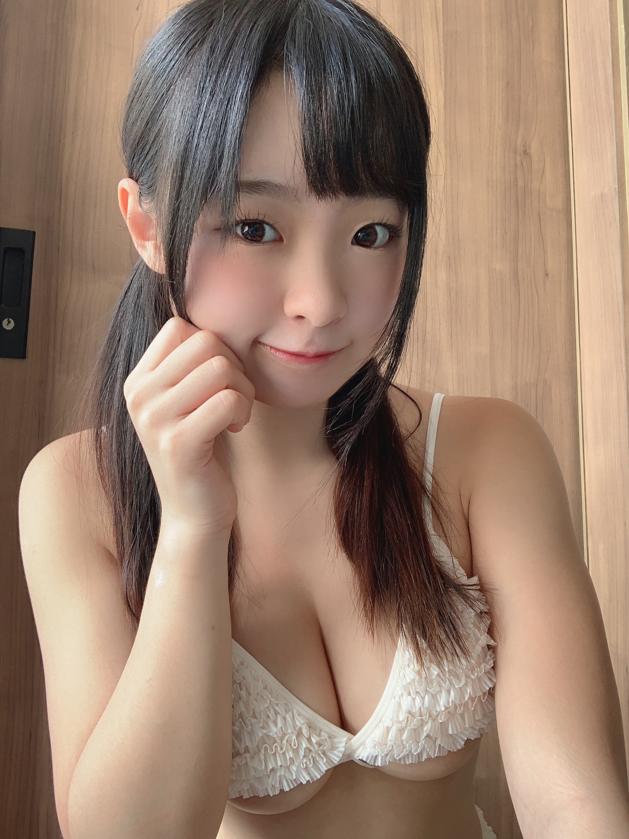 "Hàng ngàn bức ảnh khiêu dâm độc ác" của Littlesshine đã được đồn đại là được công nhận bởi người nổi tiếng Internet có khuôn mặt trẻ em của Hồng Kông.