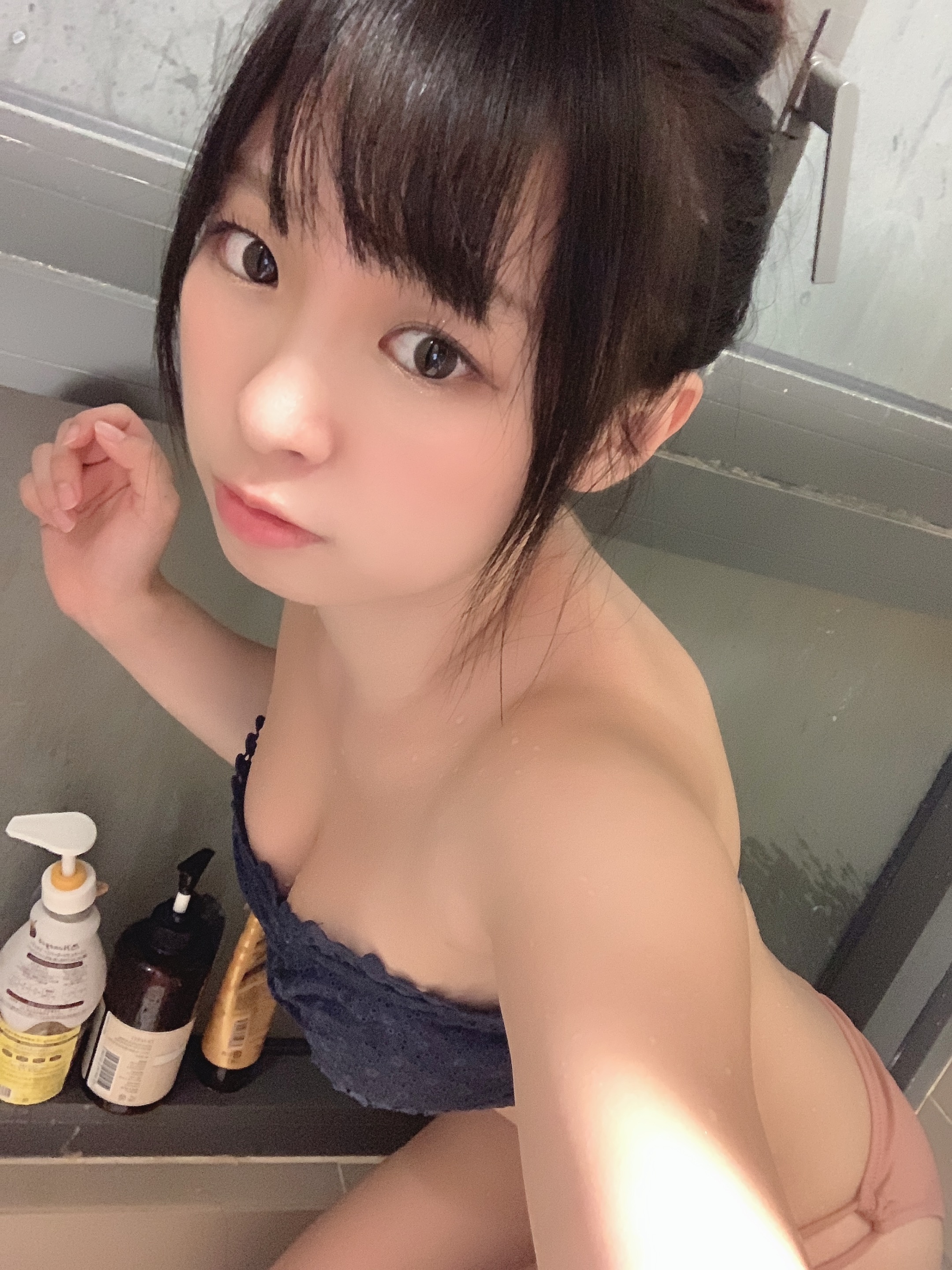 "Hàng ngàn bức ảnh khiêu dâm độc ác" của Littlesshine đã được đồn đại là được công nhận bởi người nổi tiếng Internet có khuôn mặt trẻ em của Hồng Kông.