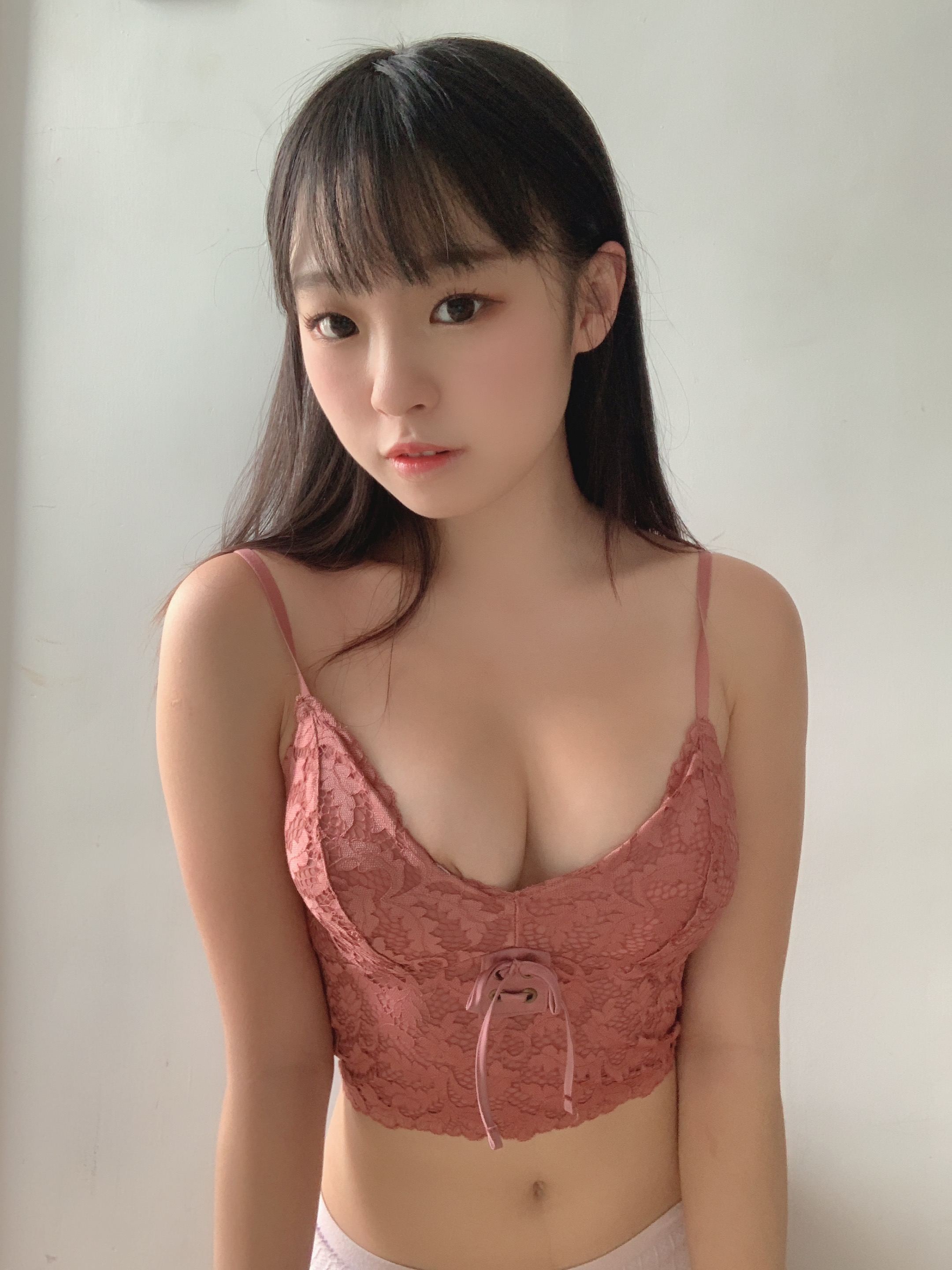 "Hàng ngàn bức ảnh khiêu dâm độc ác" của Littlesshine đã được đồn đại là được công nhận bởi người nổi tiếng Internet có khuôn mặt trẻ em của Hồng Kông.