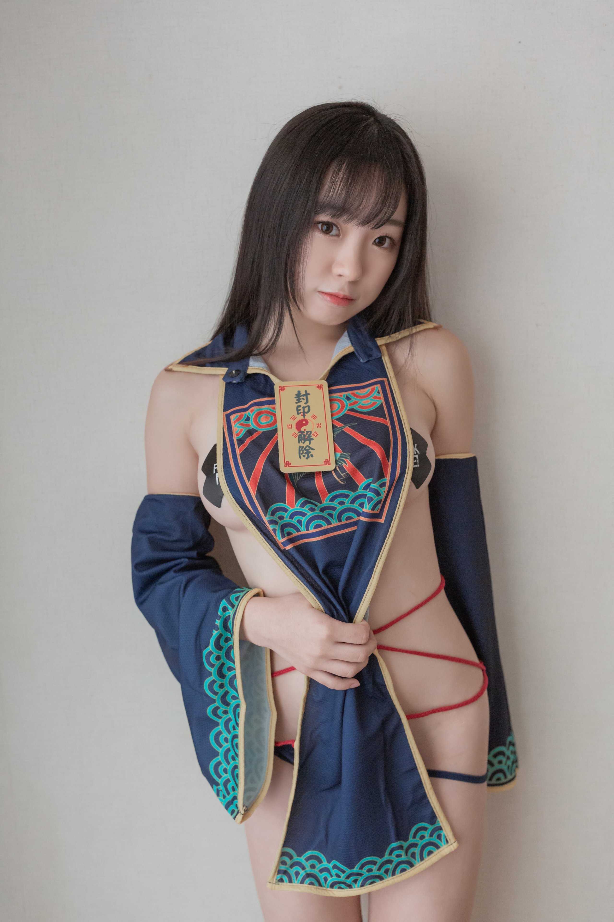 "Hàng ngàn bức ảnh khiêu dâm độc ác" của Littlesshine đã được đồn đại là được công nhận bởi người nổi tiếng Internet có khuôn mặt trẻ em của Hồng Kông.