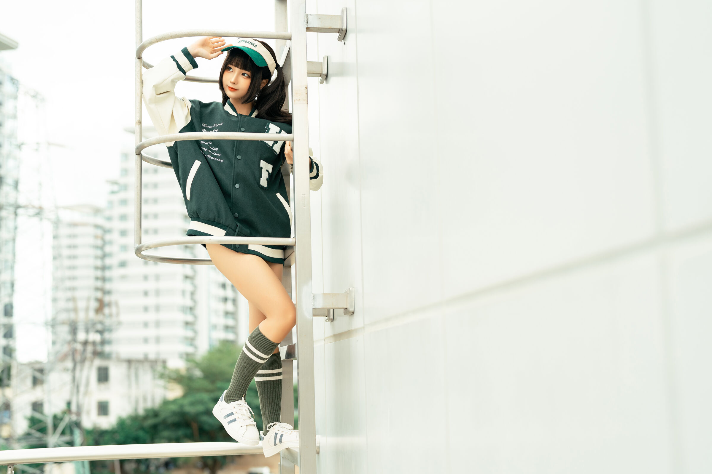 Cô gái bóng chày Momo ngu ngốc