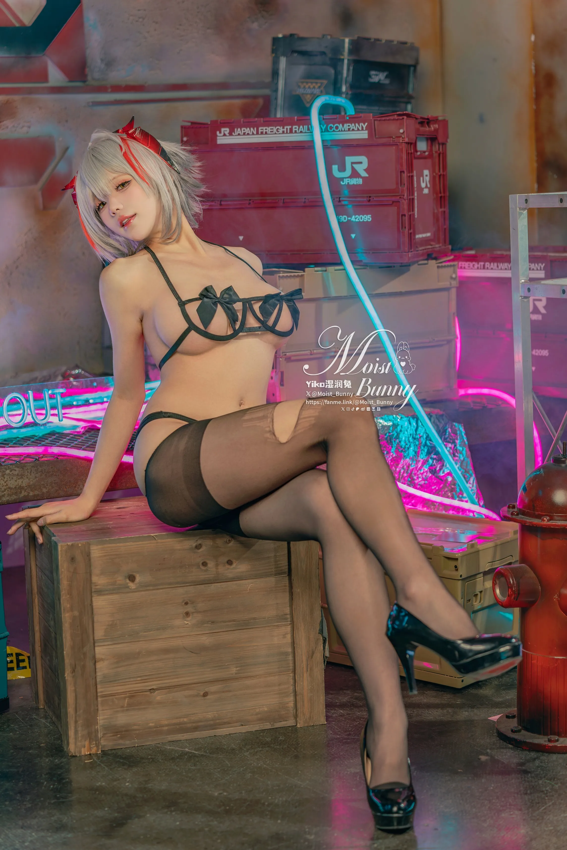 Cắn một miếng thịt thỏ con thỏ 『yu ye secret thư-w』