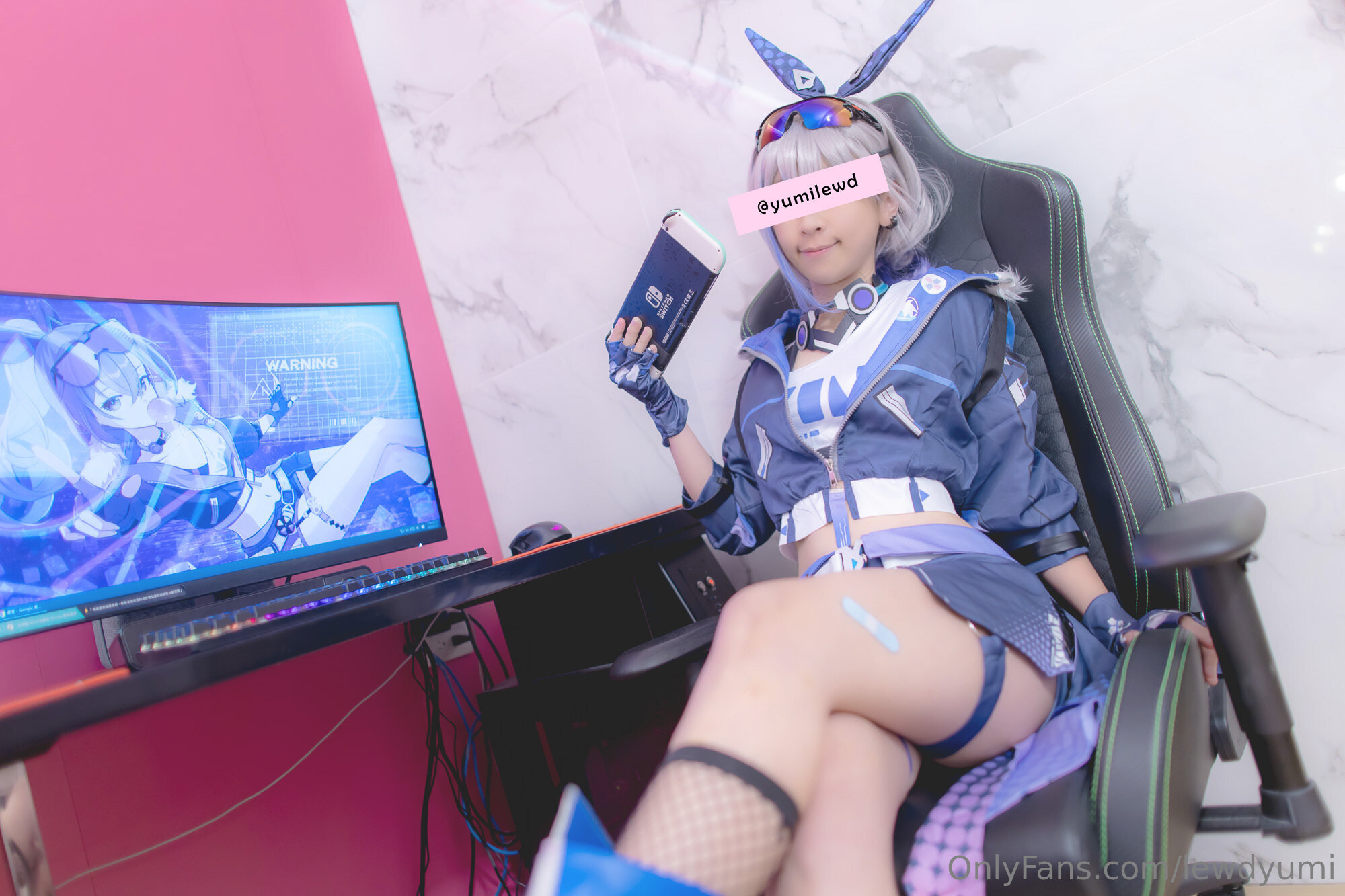 Lewd Yumi - Sói bạc