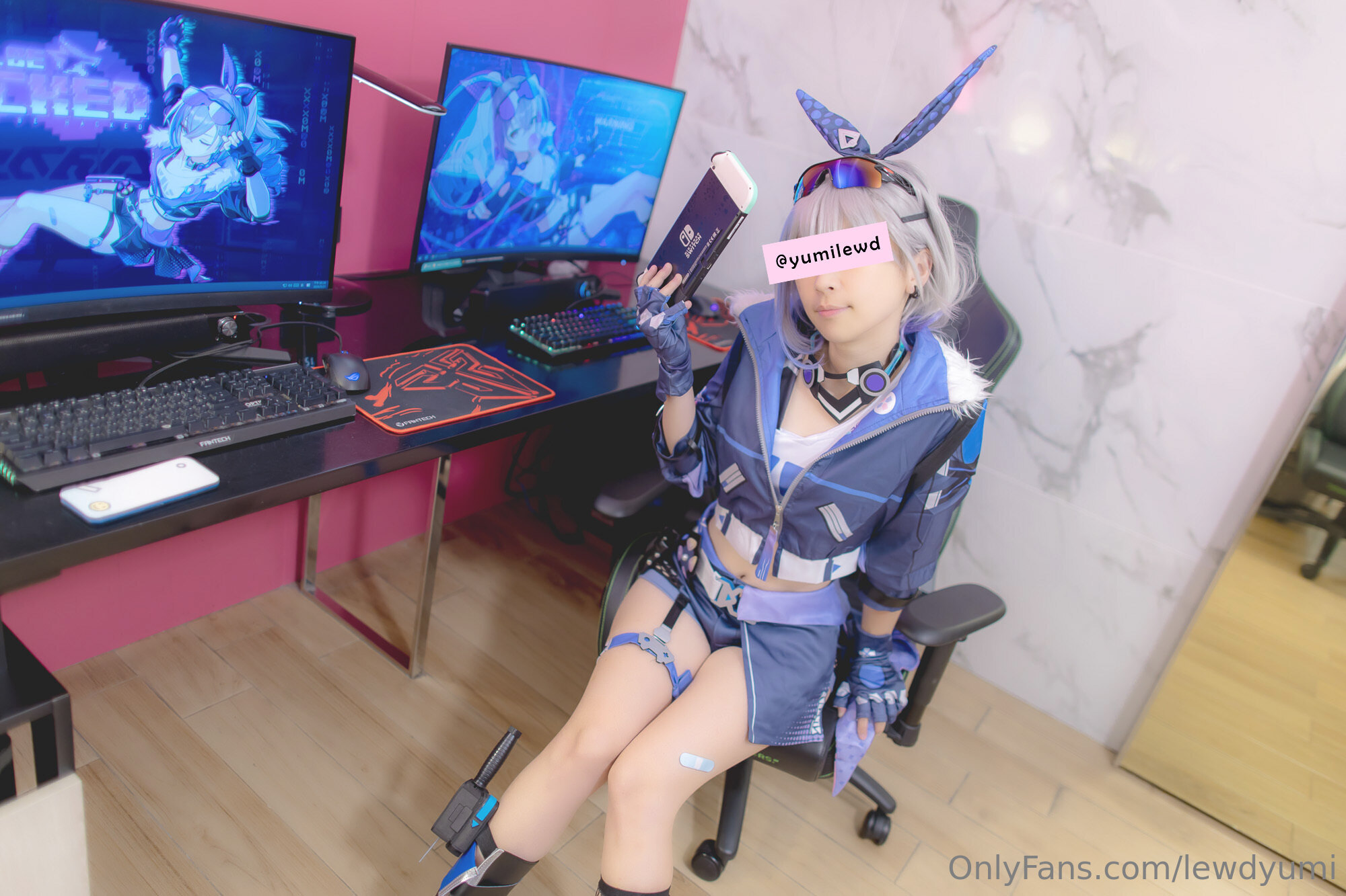 Lewd Yumi - Sói bạc