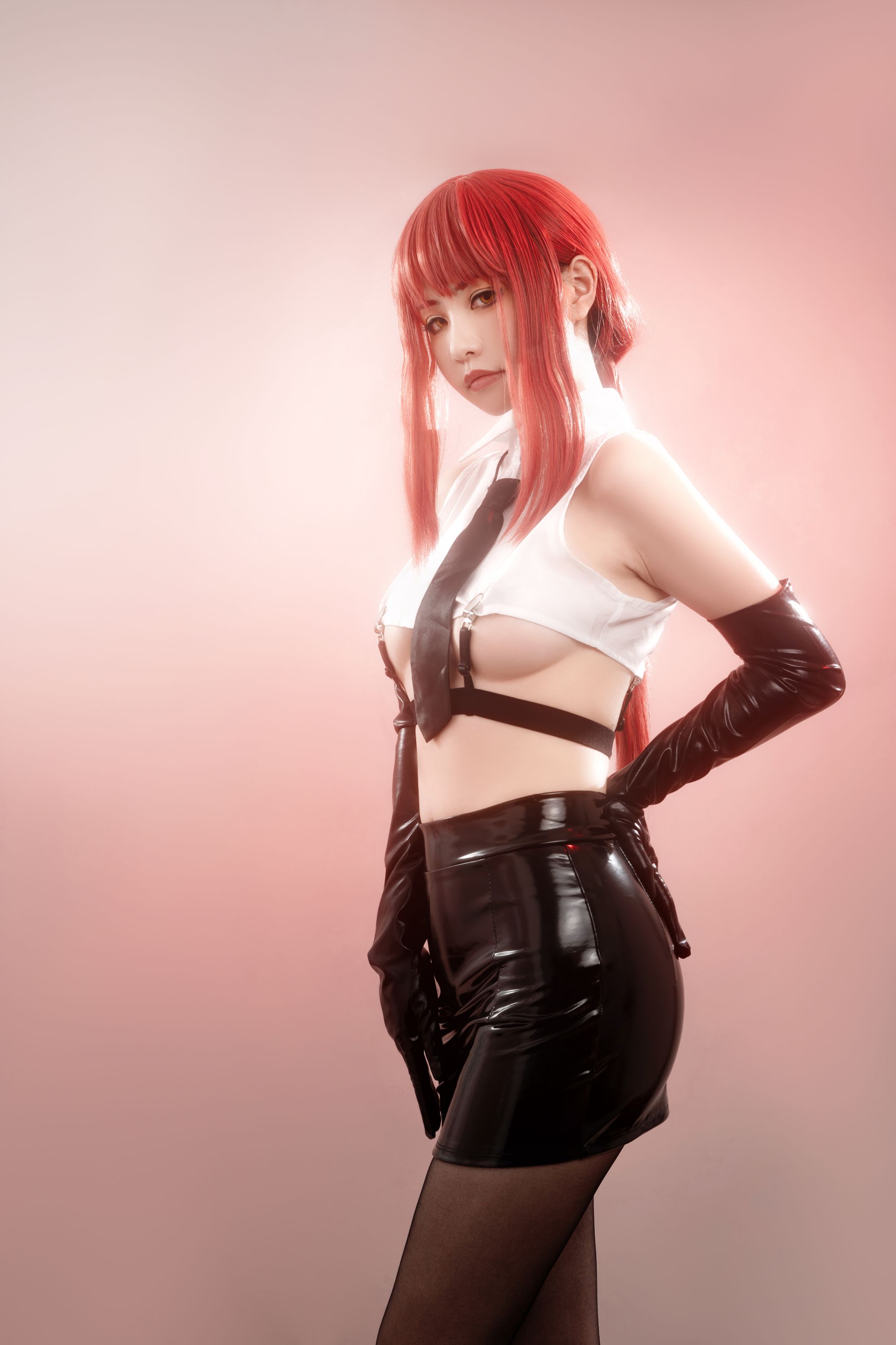 Hornycos - Cosplays đẹp mắt tóc đỏ như người đàn ông cưa máy Makima (Patreon)