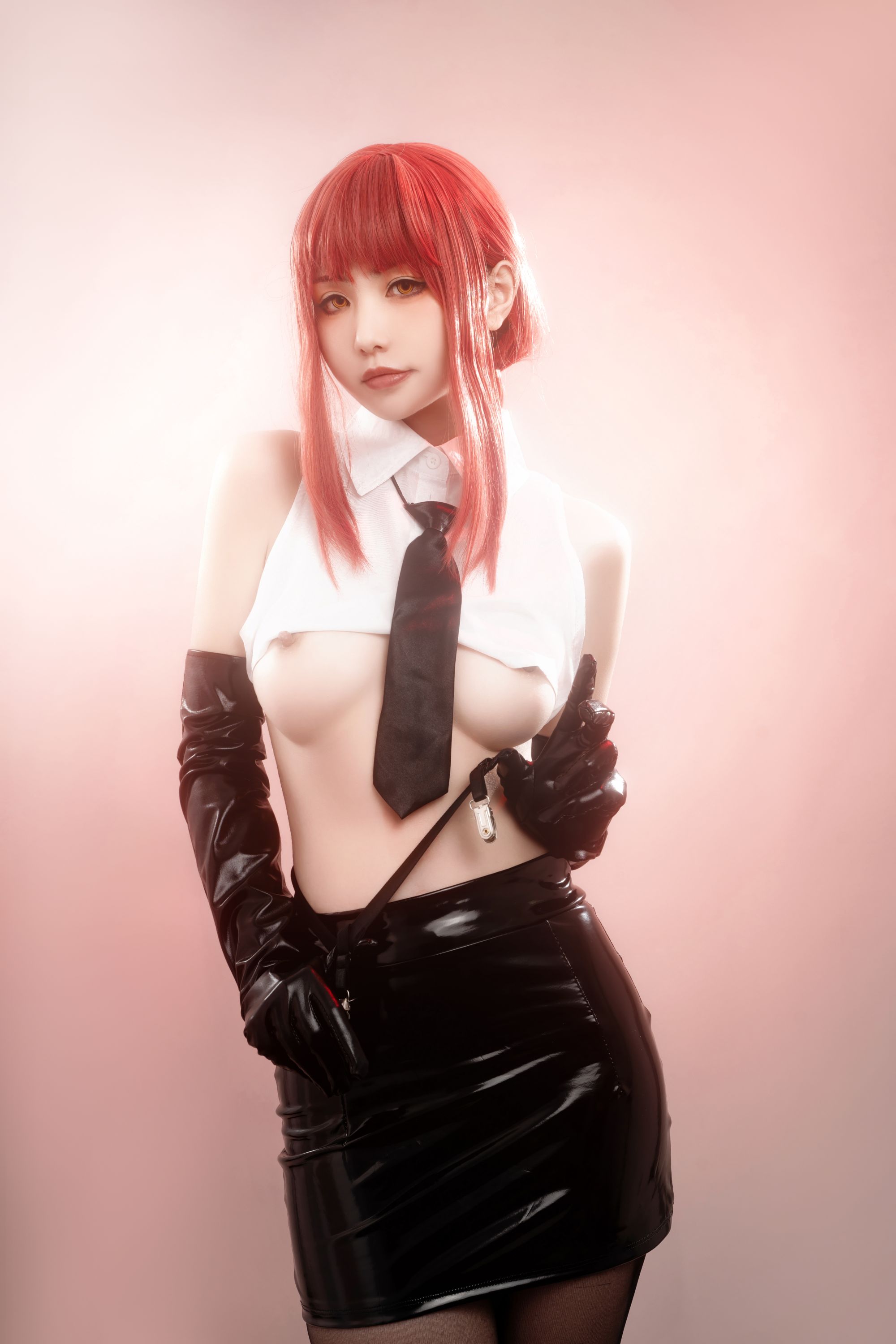 Hornycos - Cosplays đẹp mắt tóc đỏ như người đàn ông cưa máy Makima (Patreon)
