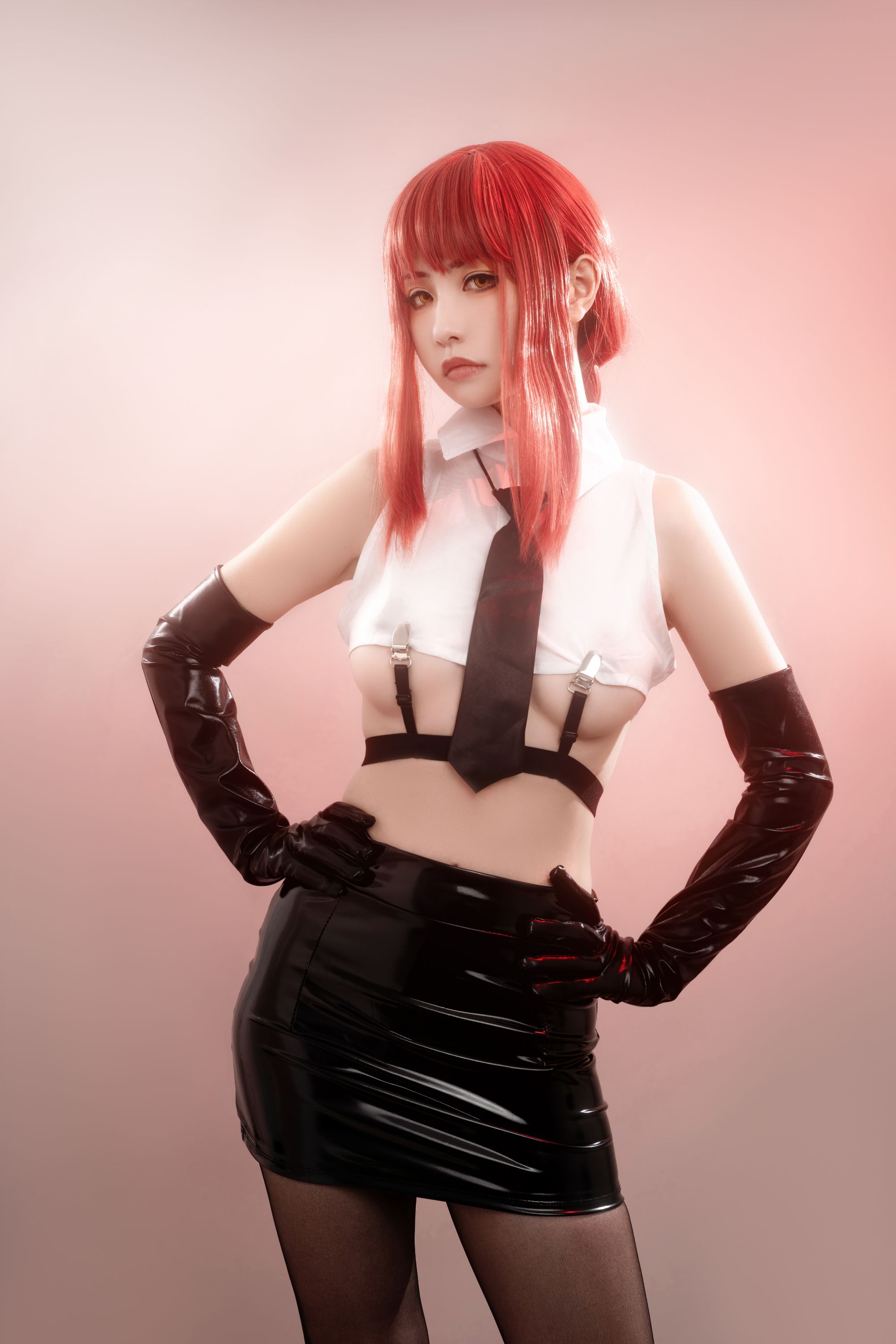 Hornycos - Cosplays đẹp mắt tóc đỏ như người đàn ông cưa máy Makima (Patreon)