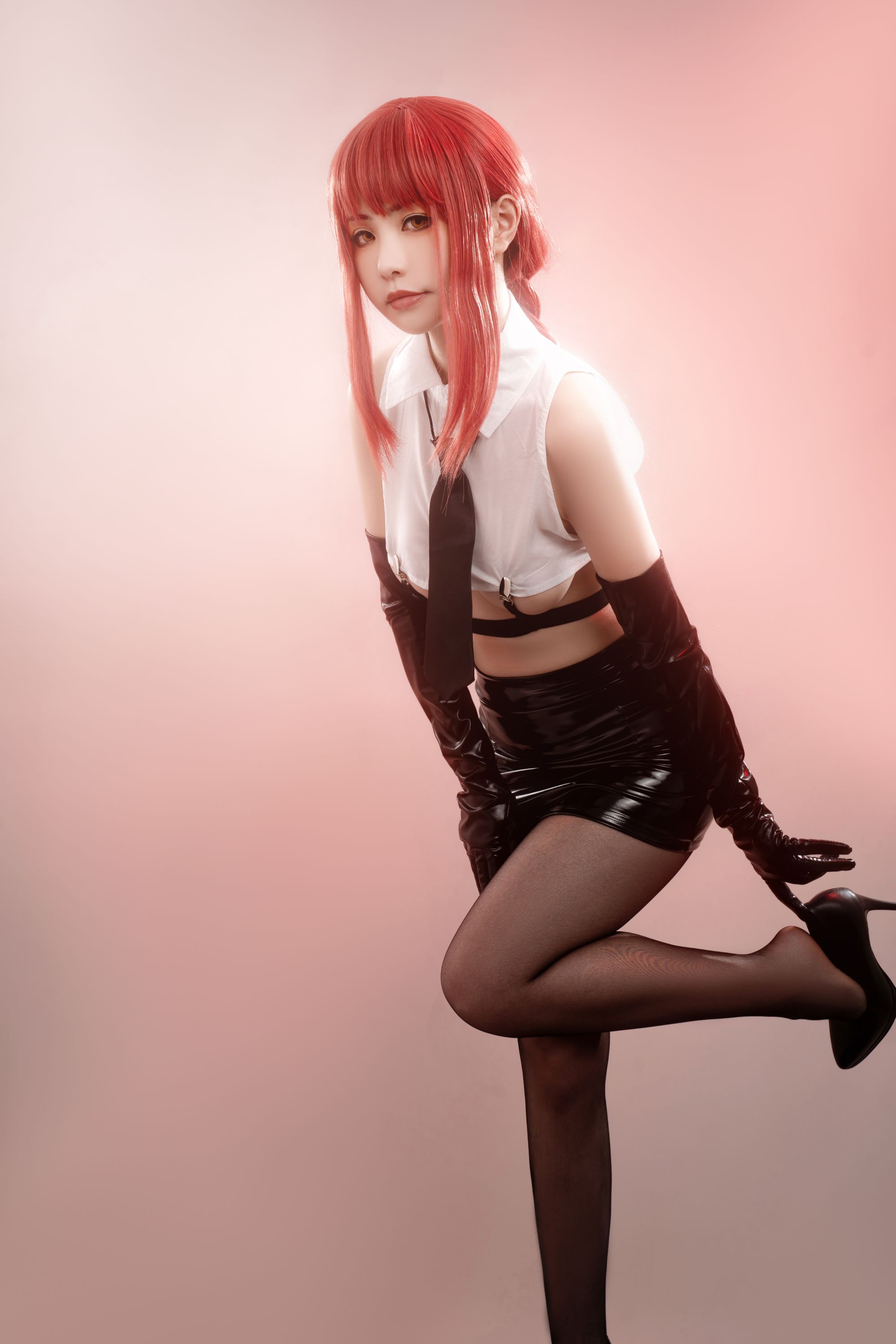 Hornycos - Cosplays đẹp mắt tóc đỏ như người đàn ông cưa máy Makima (Patreon)