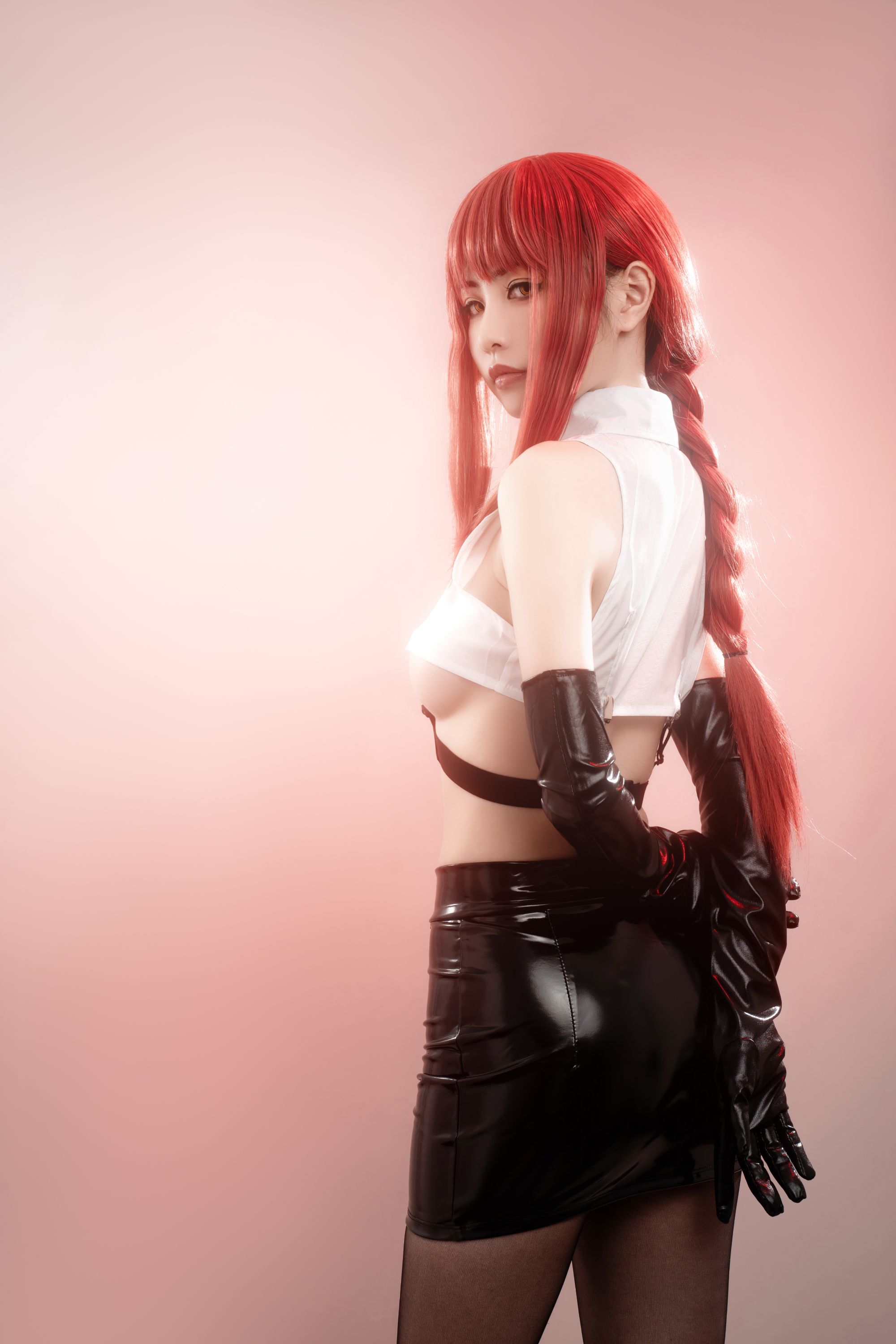 Hornycos - Cosplays đẹp mắt tóc đỏ như người đàn ông cưa máy Makima (Patreon)