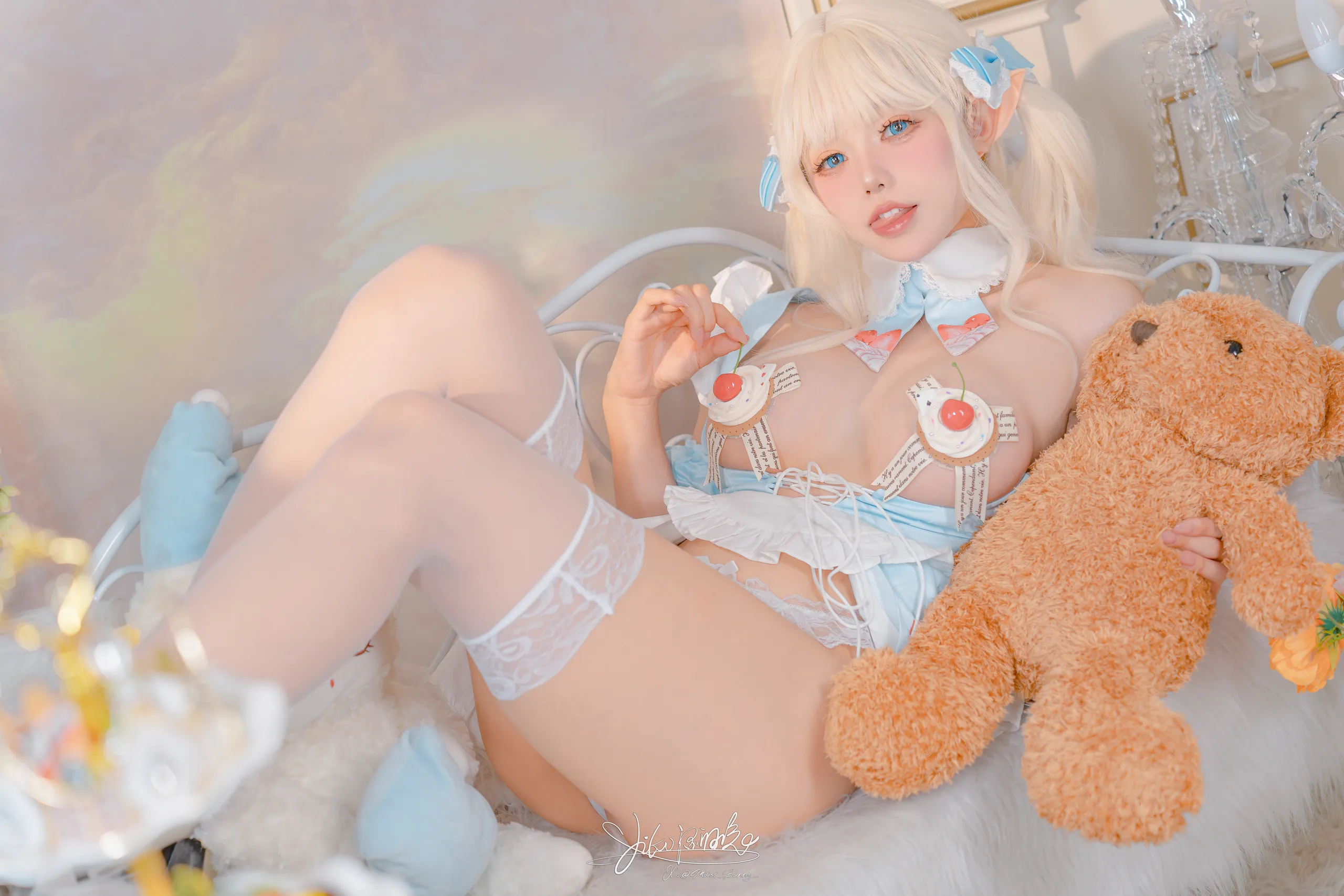 Yiko dưỡng ẩm Rabbit - Alice Cake