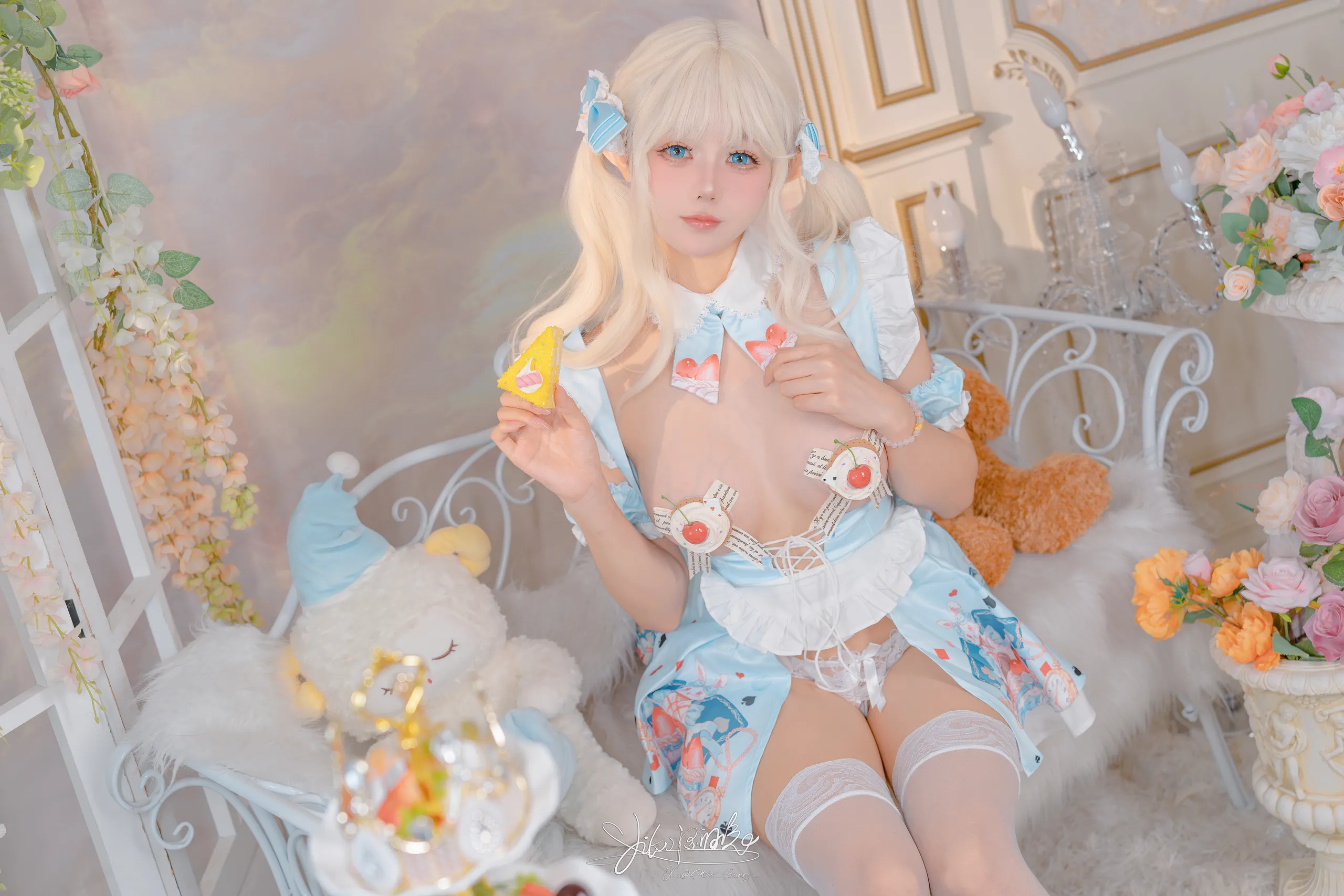 Yiko dưỡng ẩm Rabbit - Alice Cake